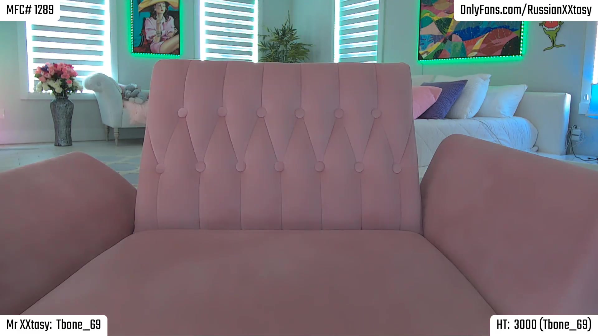 Gallery image thumbnail from RenyXXtasy's myfreecams stream on, 06/05/2026, 22:02 image 8 of 20