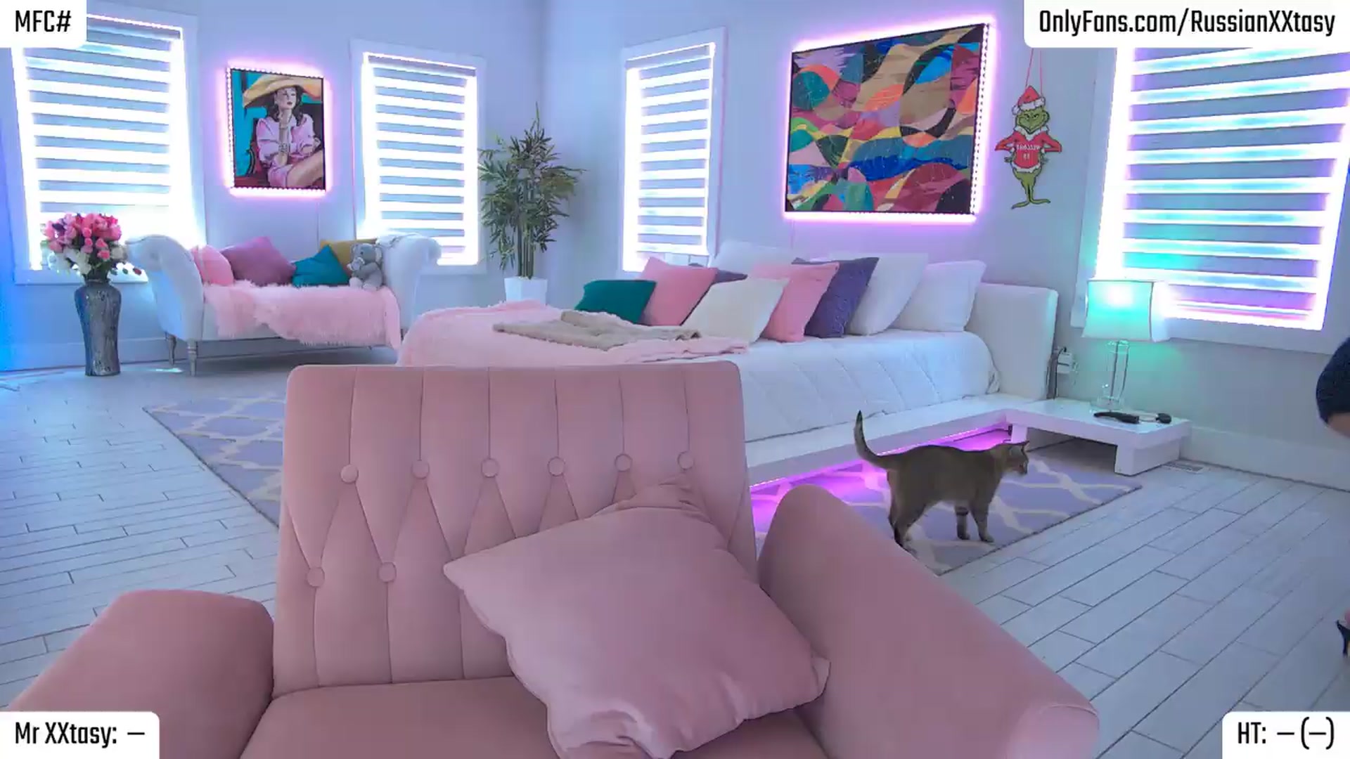 Gallery image thumbnail from RenyXXtasy's myfreecams stream on, 08/01/2026, 23:08 image 1 of 20