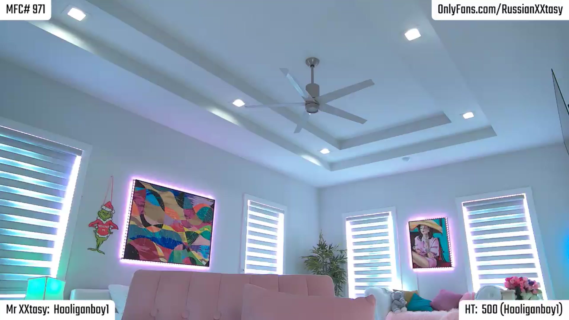Gallery image thumbnail from RenyXXtasy's myfreecams stream on, 08/15/2026, 18:07 image 17 of 20