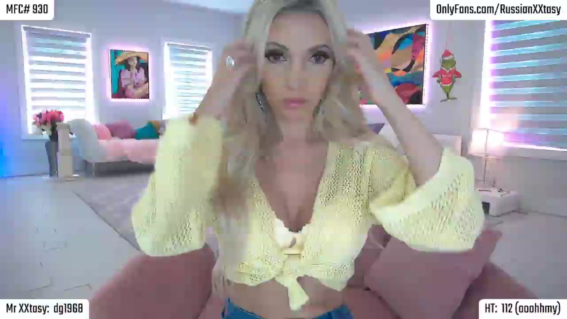Gallery image thumbnail from RenyXXtasy's myfreecams stream on, 08/26/2026, 18:20 image 14 of 20