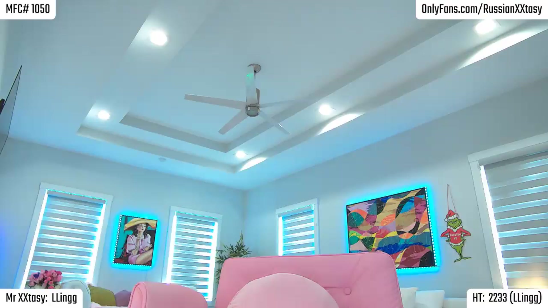 Gallery image thumbnail from RenyXXtasy's myfreecams stream on, 09/19/2026, 21:13 image 20 of 20