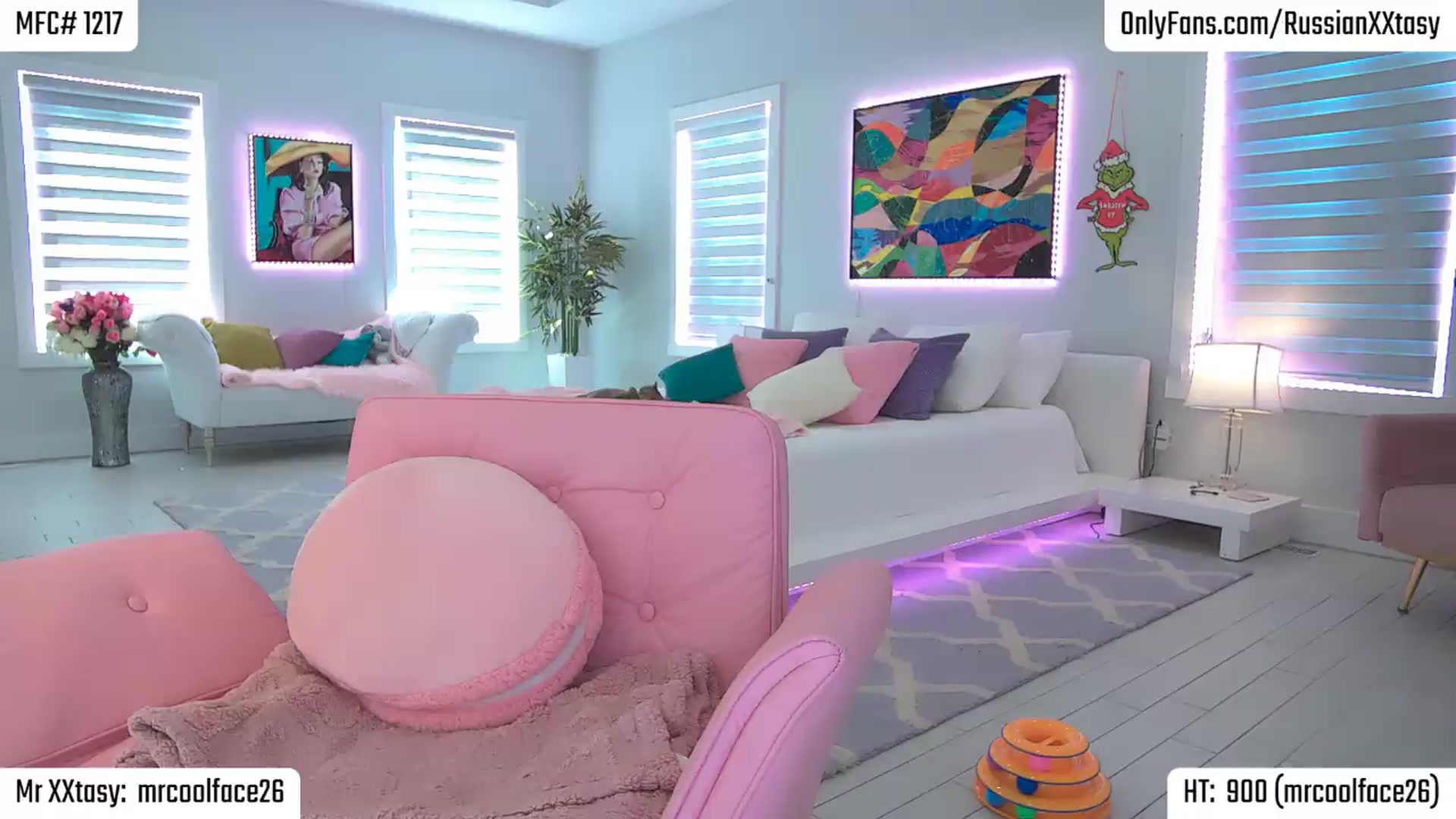 Gallery image thumbnail from RenyXXtasy's myfreecams stream on, 09/25/2026, 20:30 image 5 of 20