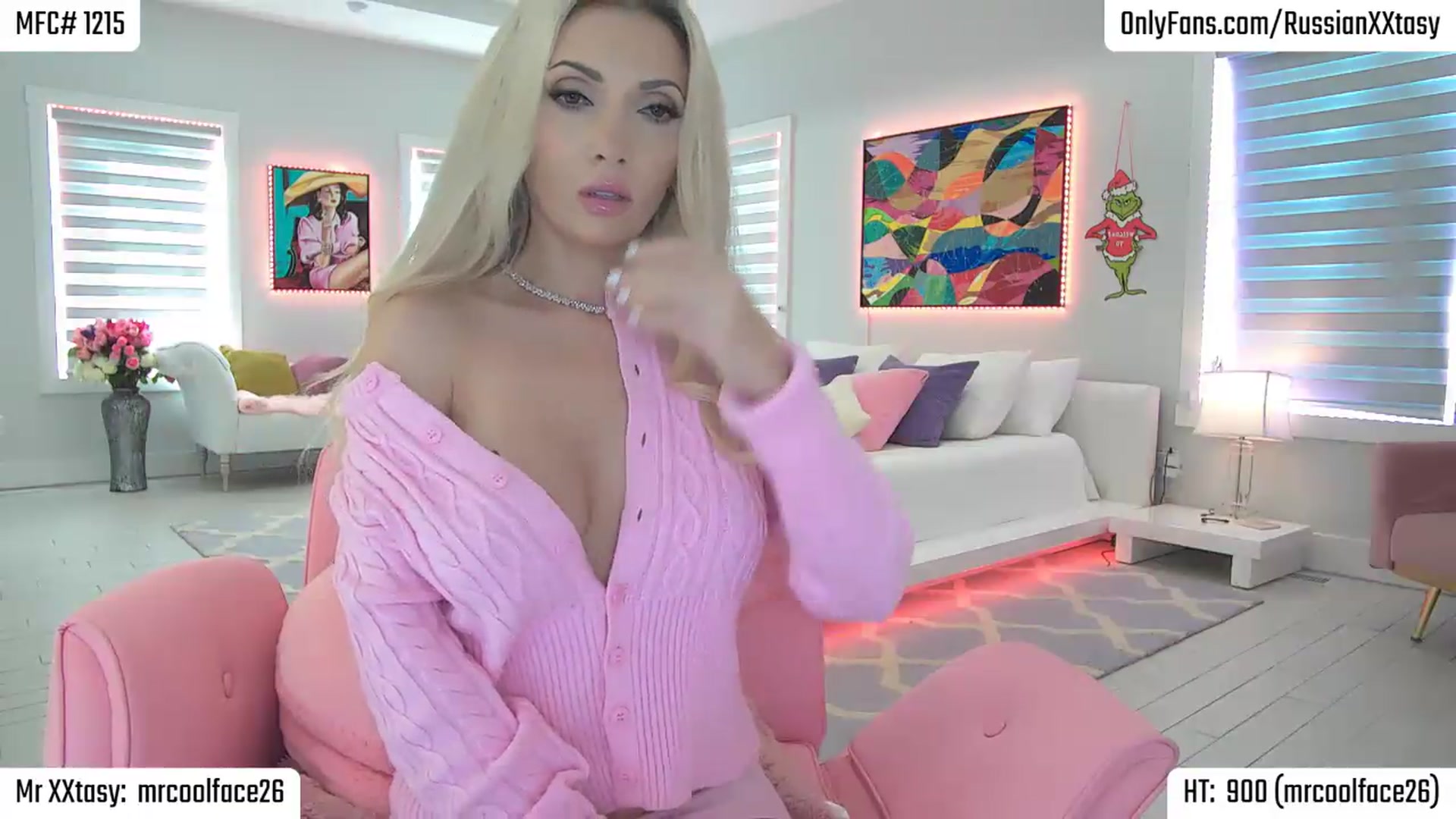 Gallery image thumbnail from RenyXXtasy's myfreecams stream on, 09/25/2026, 20:30 image 19 of 20