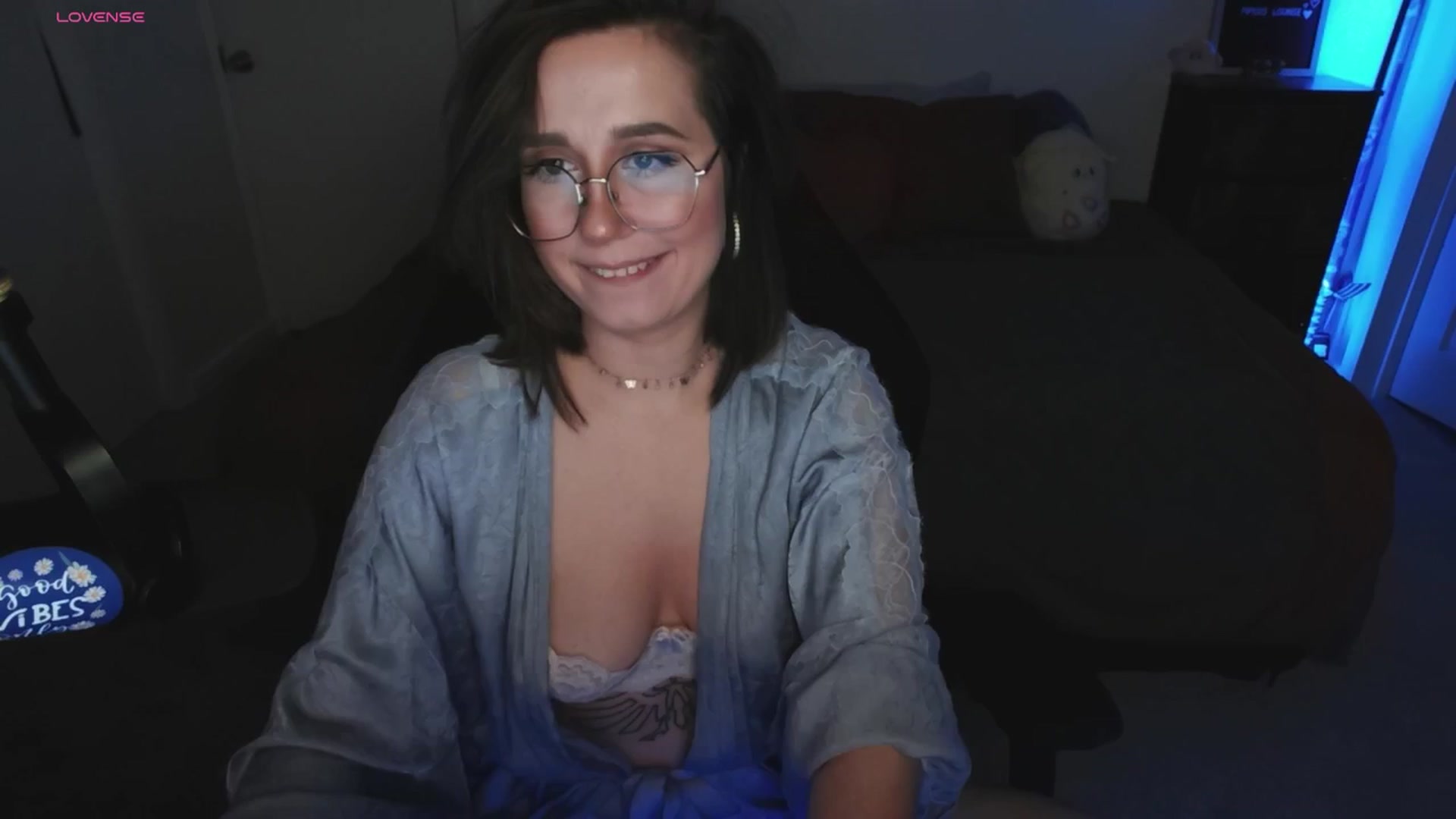 Gallery image thumbnail from ReuxDolph's myfreecams stream on, 02/26/2026, 12:08 image 13 of 20