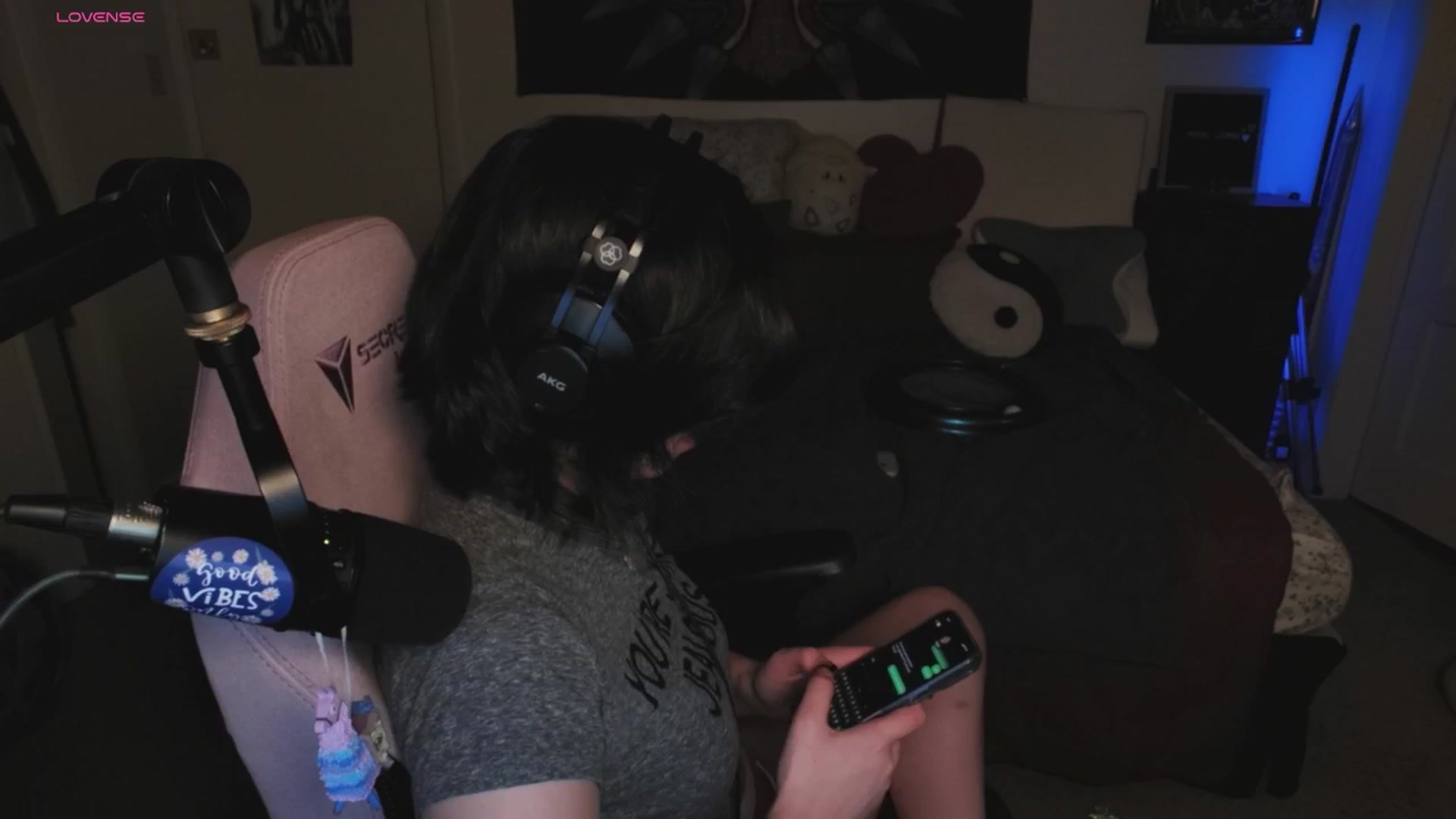 Gallery image thumbnail from ReuxDolph's myfreecams stream on, 03/05/2026, 14:17 image 16 of 20