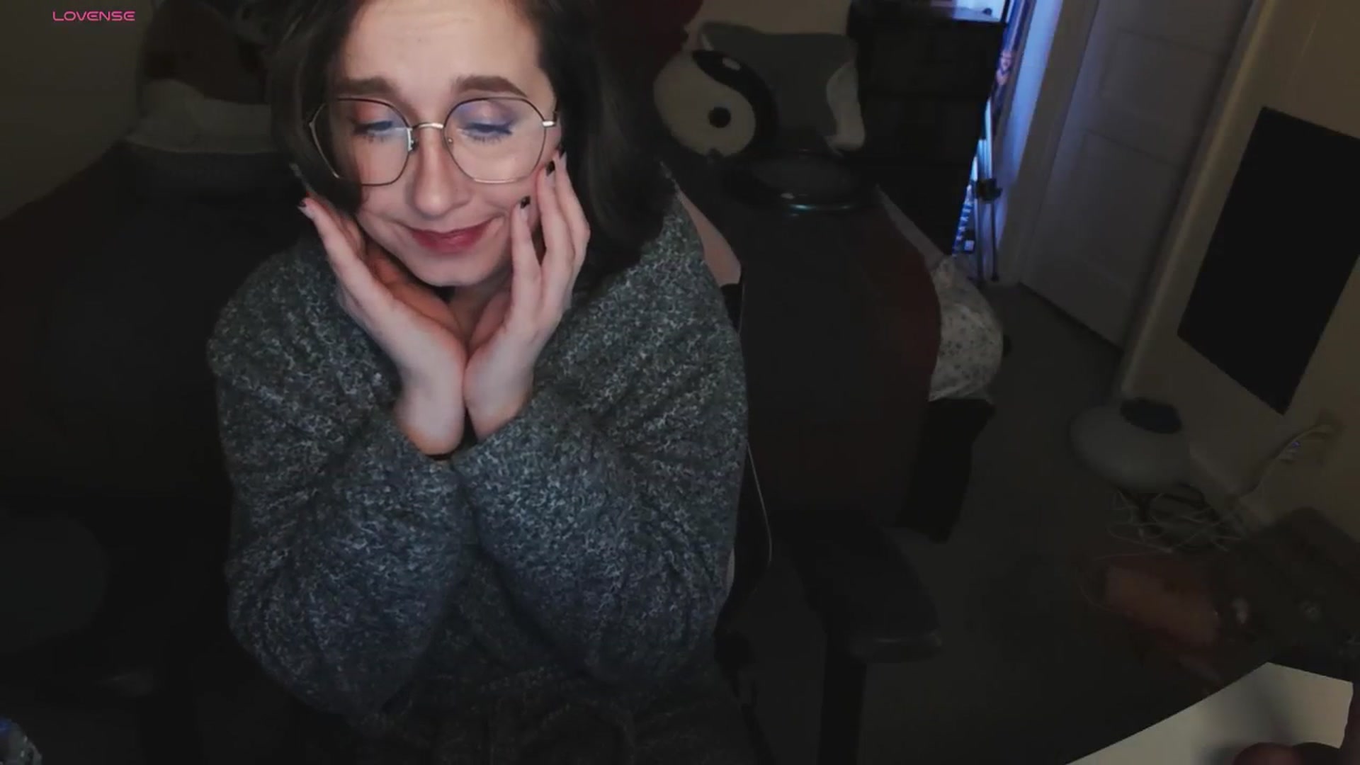 Gallery image thumbnail from ReuxDolph's myfreecams stream on, 03/05/2026, 17:11 image 20 of 20
