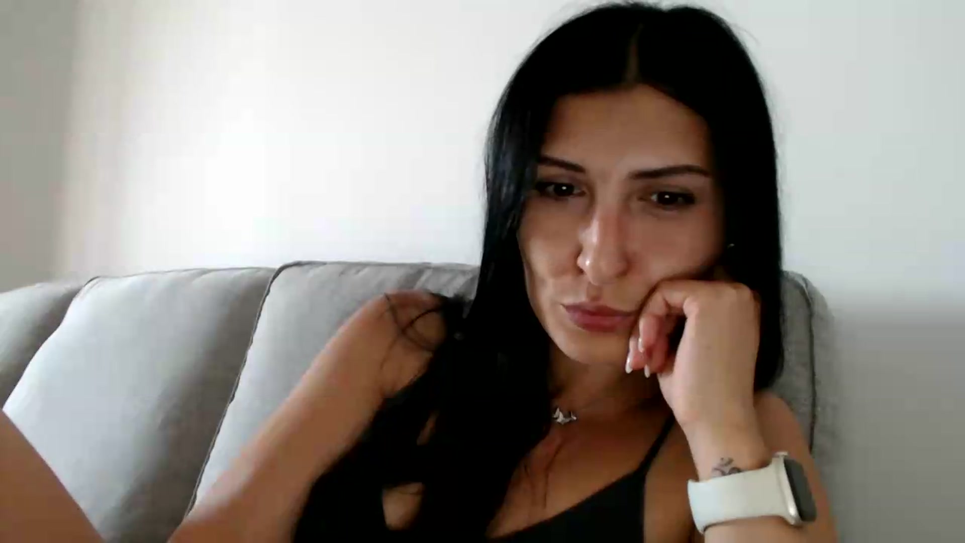 Gallery image thumbnail from ReyInna's myfreecams stream on, 06/19/2026, 11:03 image 18 of 20