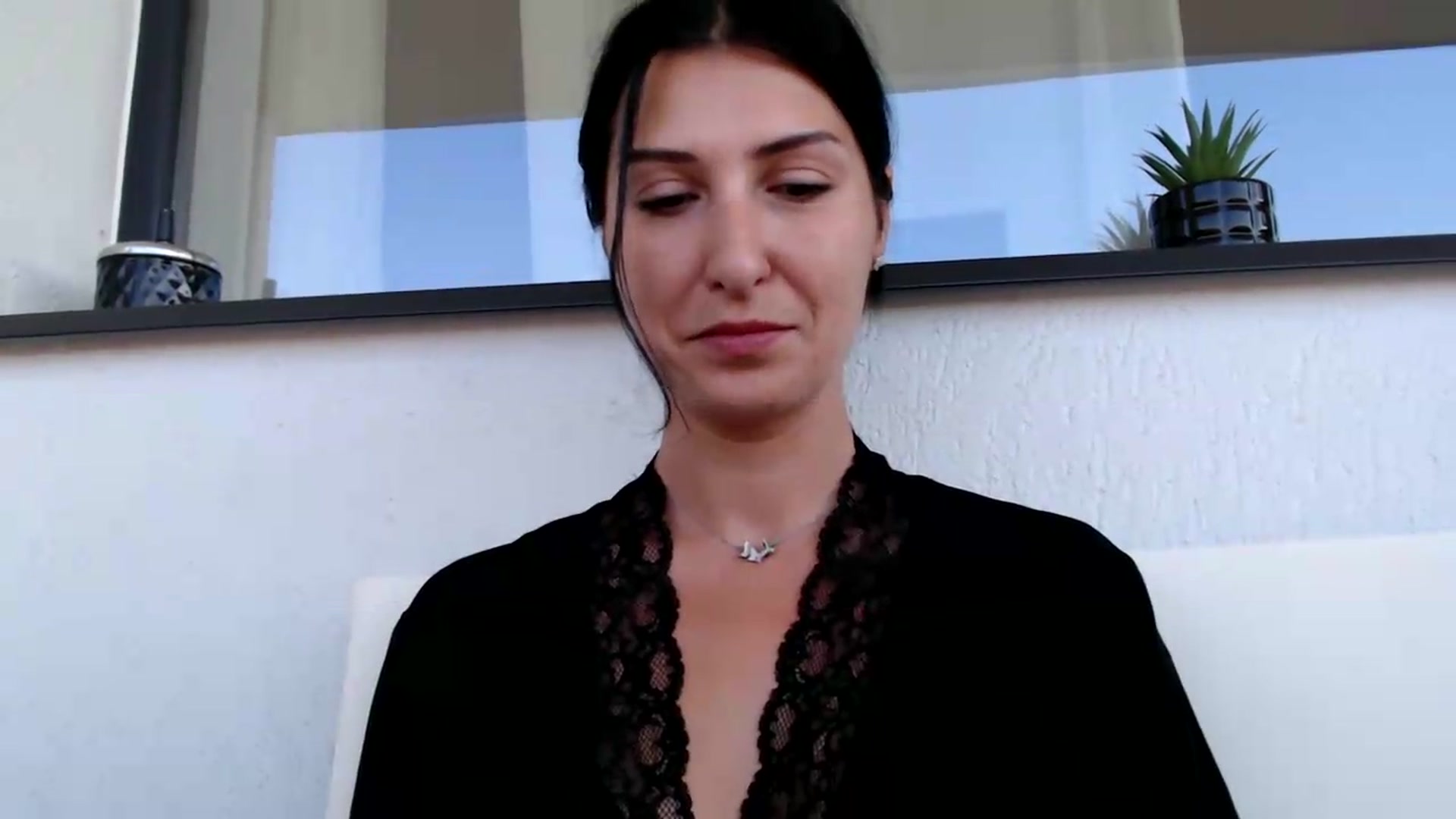 Gallery image thumbnail from ReyInna's myfreecams stream on, 06/21/2026, 06:47 image 5 of 20