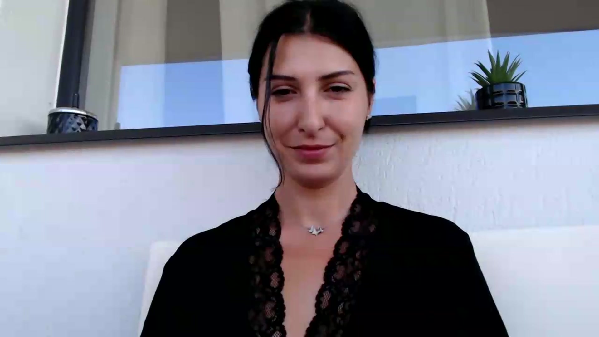 Gallery image thumbnail from ReyInna's myfreecams stream on, 06/21/2026, 06:47 image 6 of 20