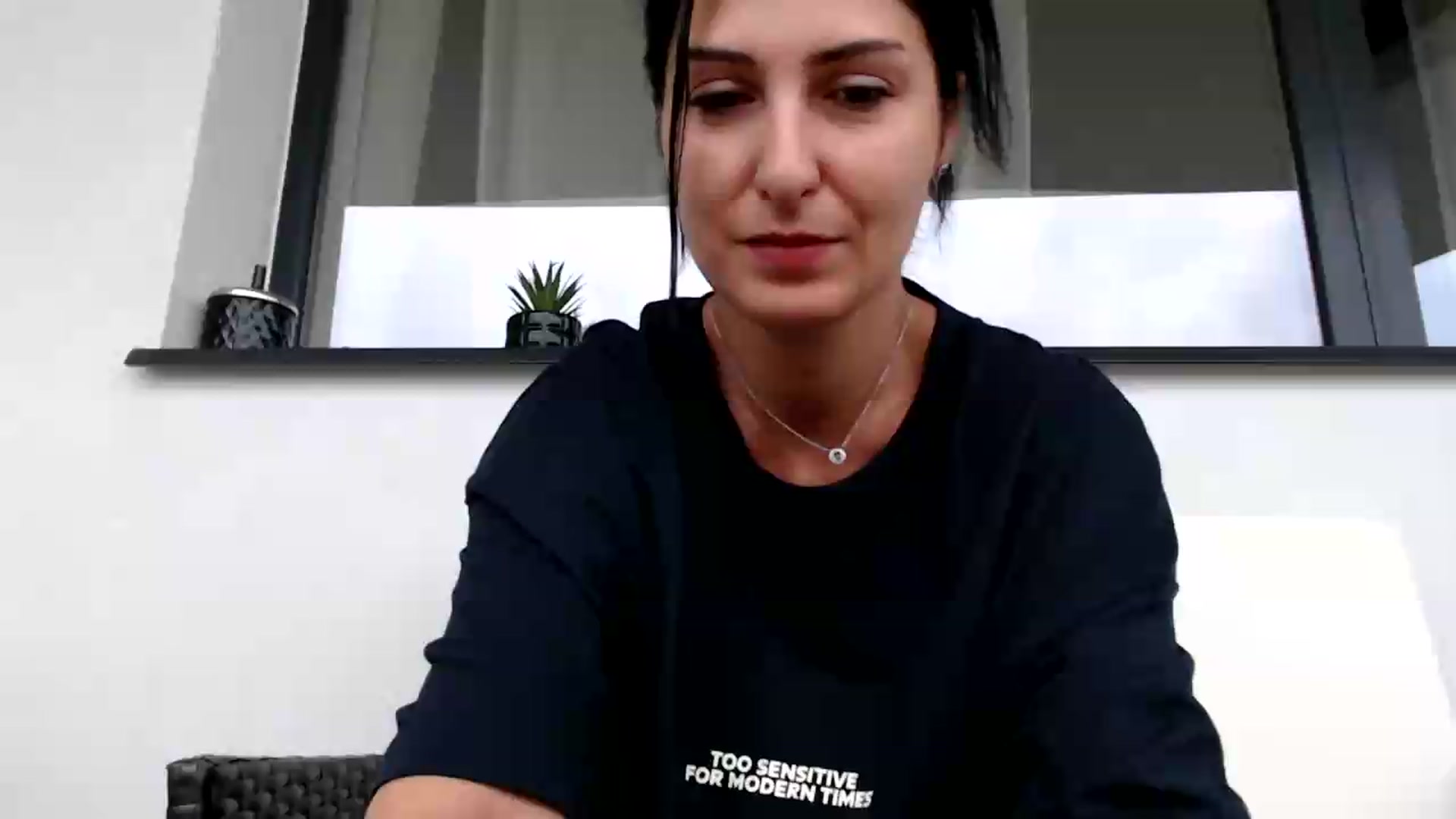 Gallery image thumbnail from ReyInna's myfreecams stream on, 06/24/2026, 08:19 image 5 of 20