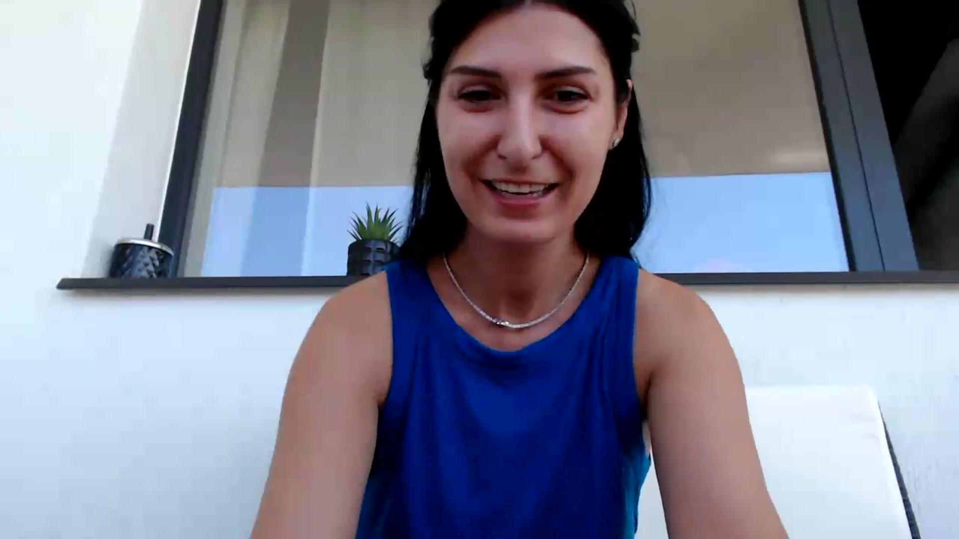 Gallery image thumbnail from ReyInna's myfreecams stream on, 06/27/2026, 09:21 image 10 of 20