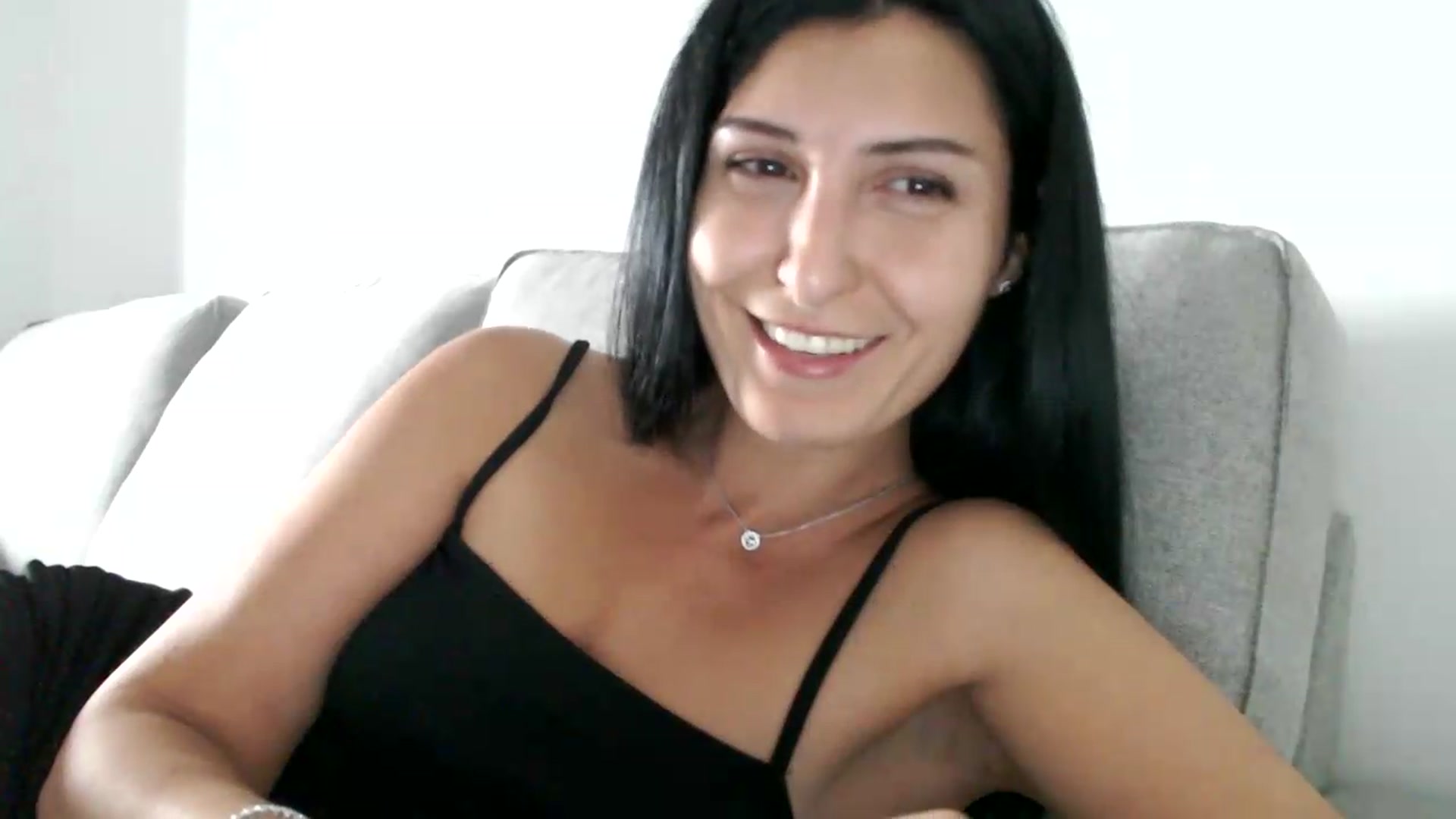 Gallery image thumbnail from ReyInna's myfreecams stream on, 07/03/2026, 14:45 image 9 of 20