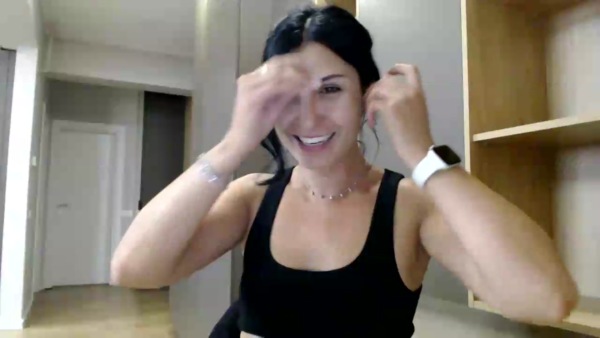 Gallery image thumbnail from ReyInna's myfreecams stream on, 07/09/2026, 15:43 image 19 of 20