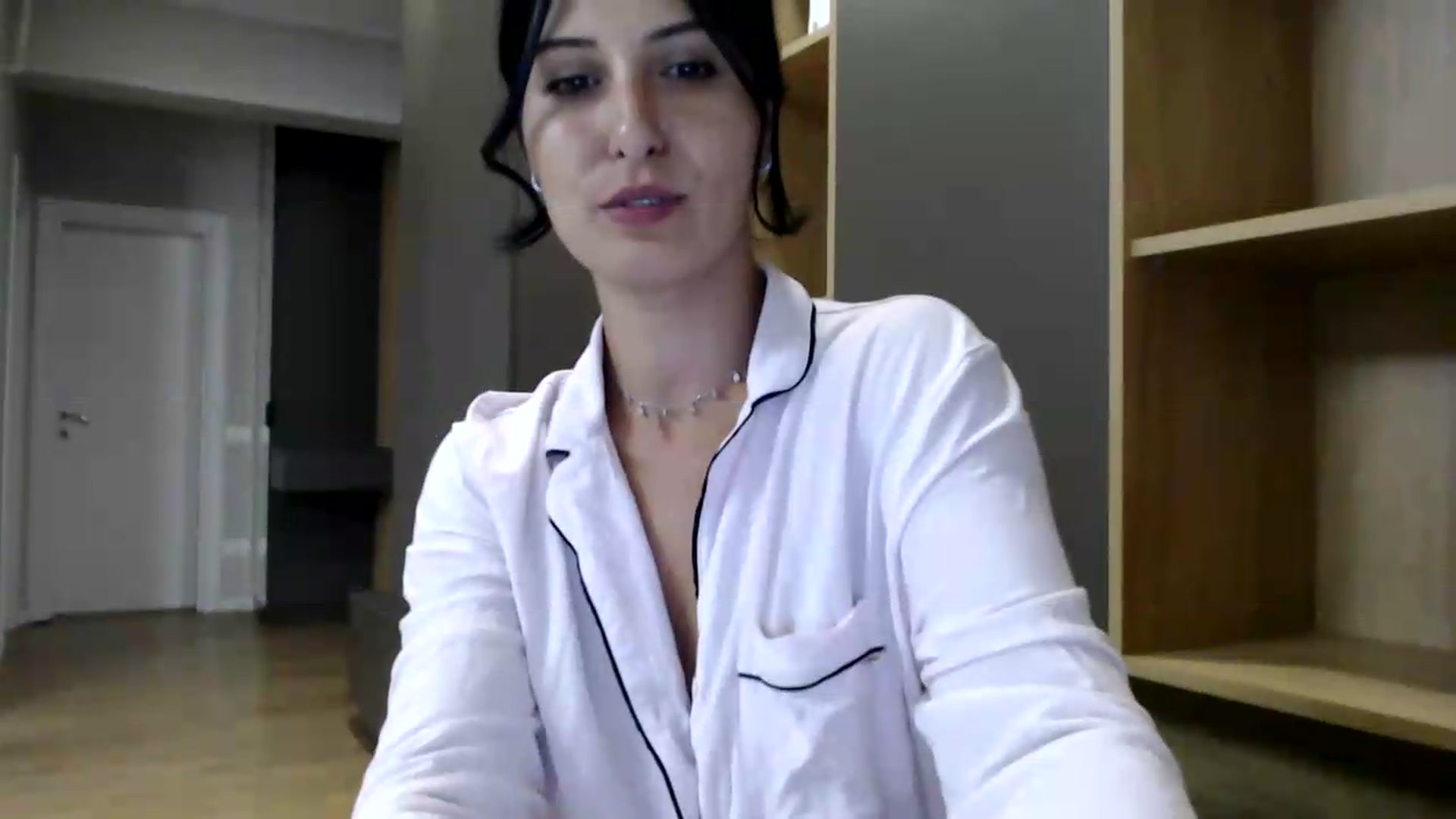 Gallery image thumbnail from ReyInna's myfreecams stream on, 07/09/2026, 19:08 image 20 of 20