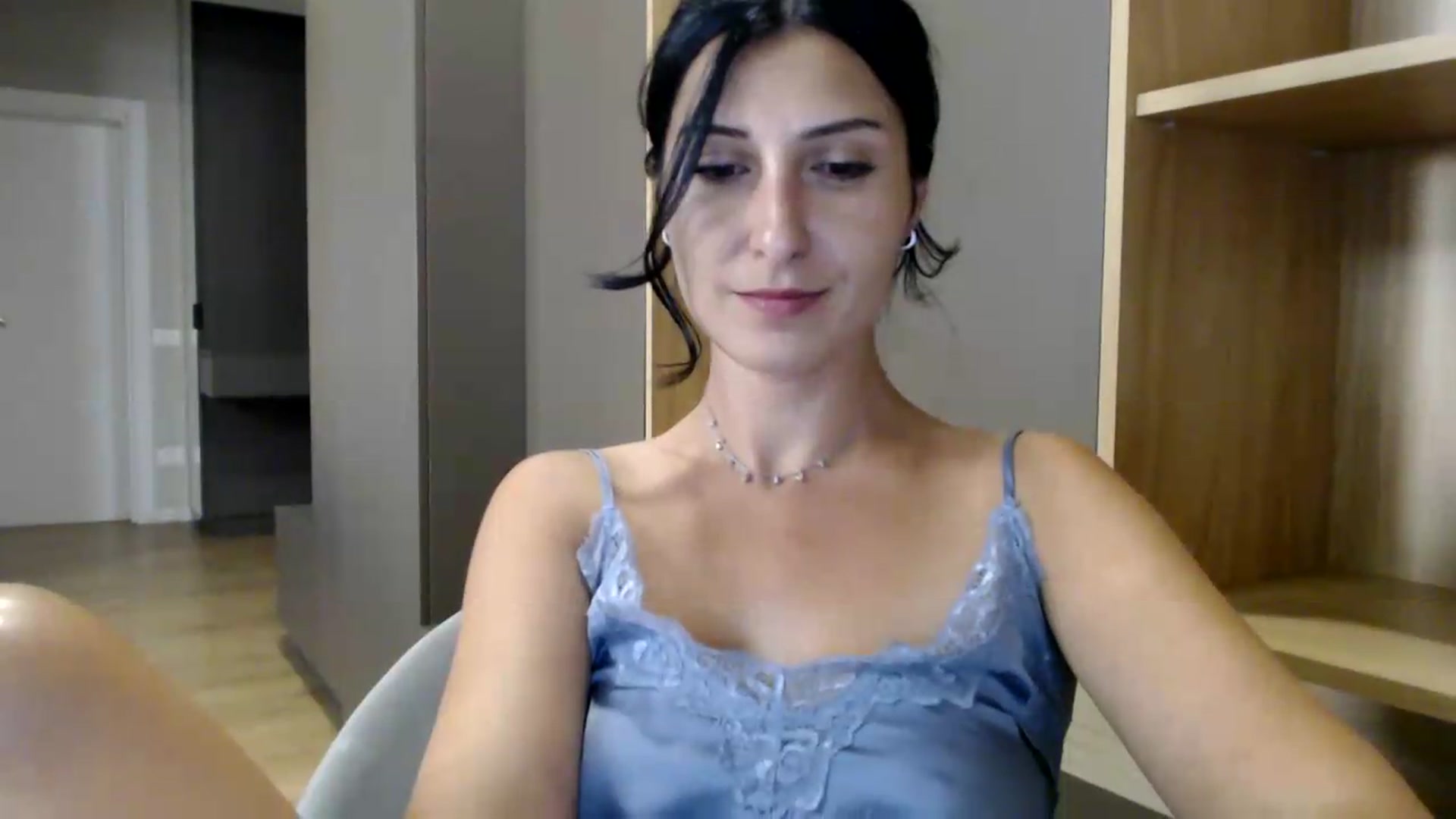 Gallery image thumbnail from ReyInna's myfreecams stream on, 07/09/2026, 19:08 image 3 of 20