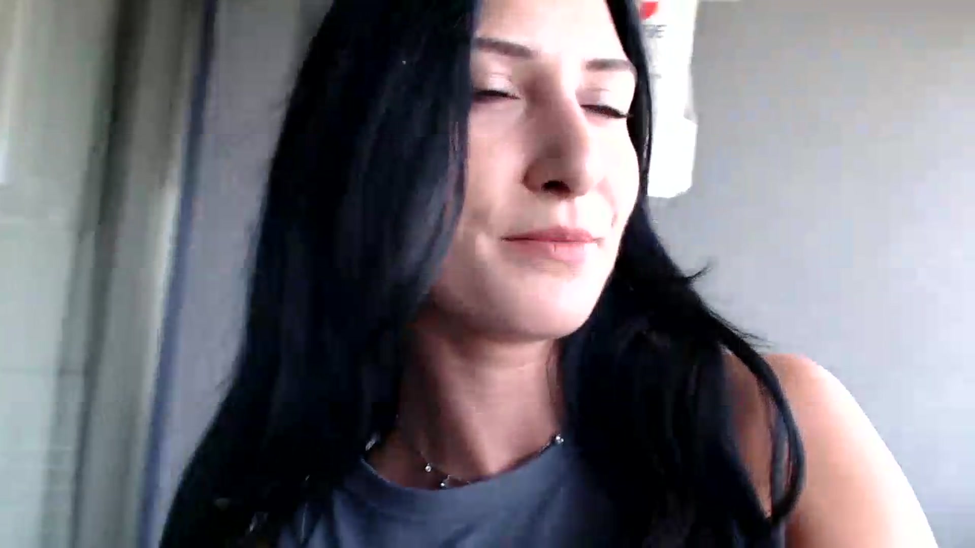 Gallery image thumbnail from ReyInna's myfreecams stream on, 07/10/2026, 11:39 image 14 of 20