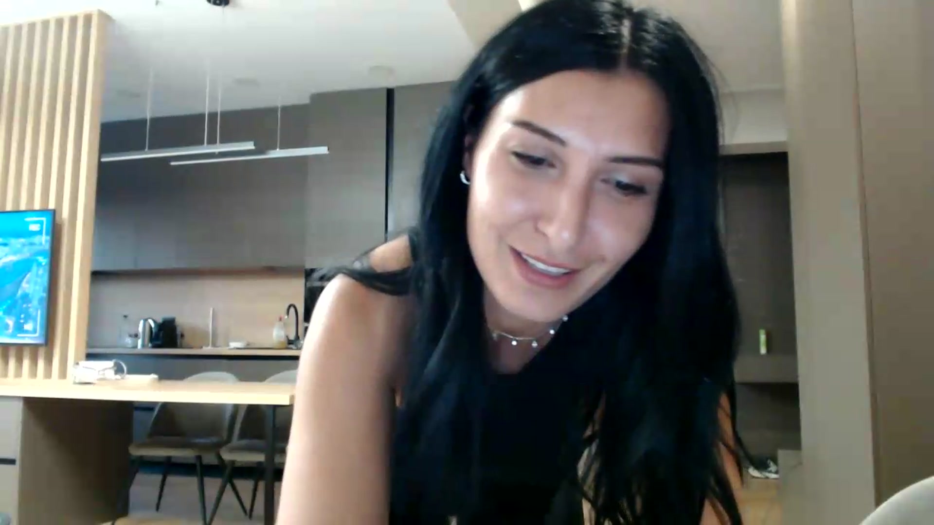 Gallery image thumbnail from ReyInna's myfreecams stream on, 07/10/2026, 19:03 image 2 of 20