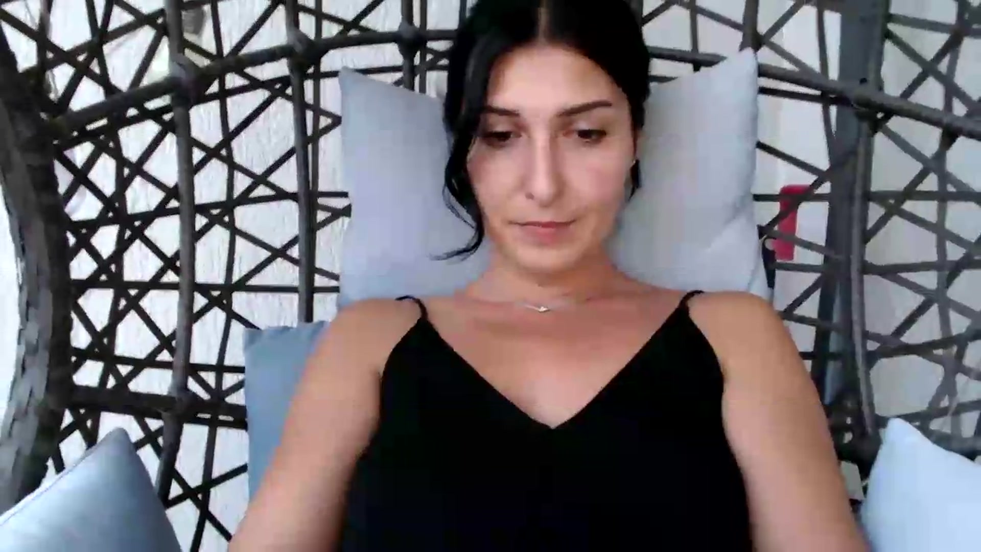 Gallery image thumbnail from ReyInna's myfreecams stream on, 07/17/2026, 18:11 image 3 of 20