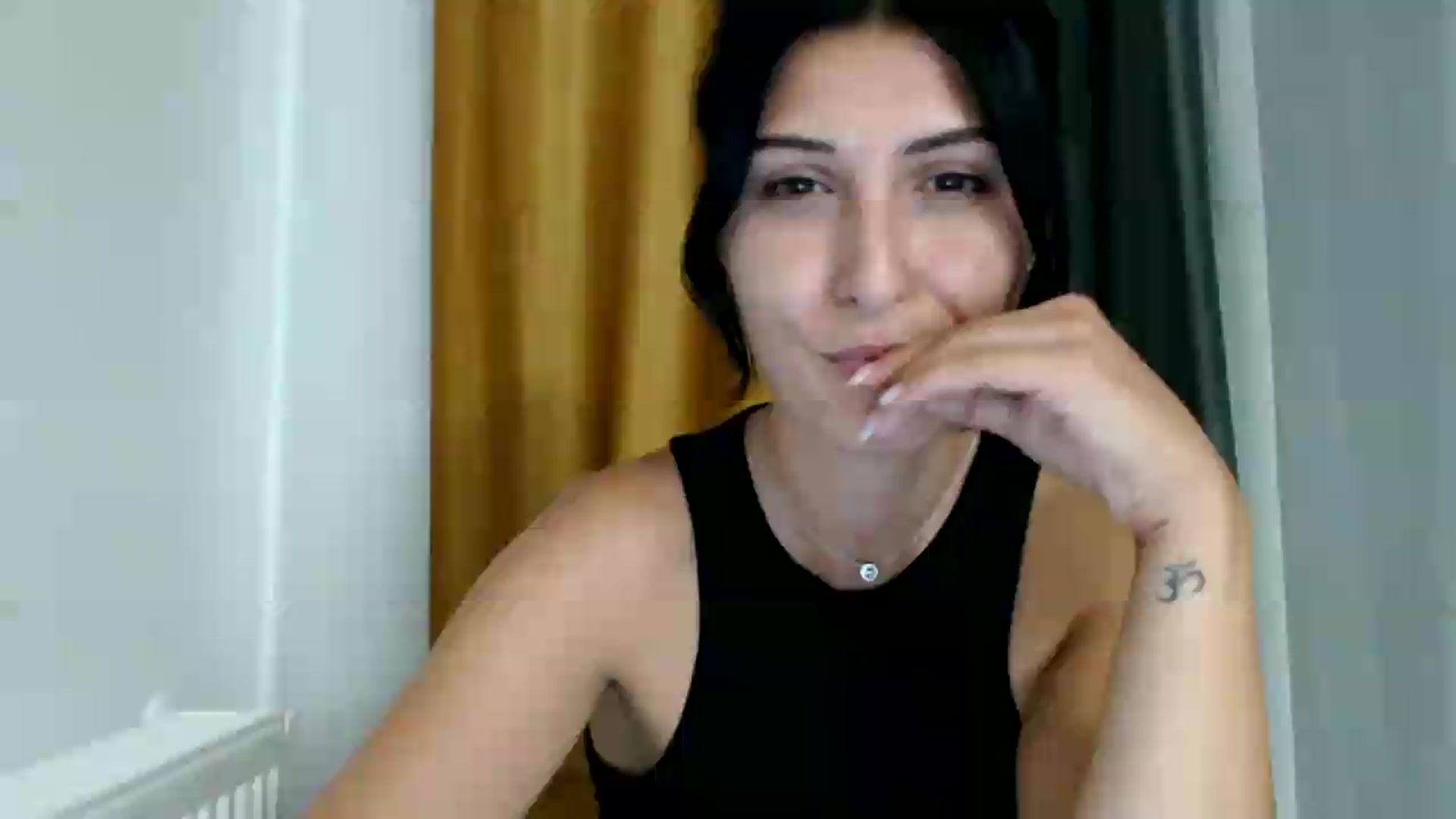 Gallery image thumbnail from ReyInna's myfreecams stream on, 07/17/2026, 19:13 image 19 of 20