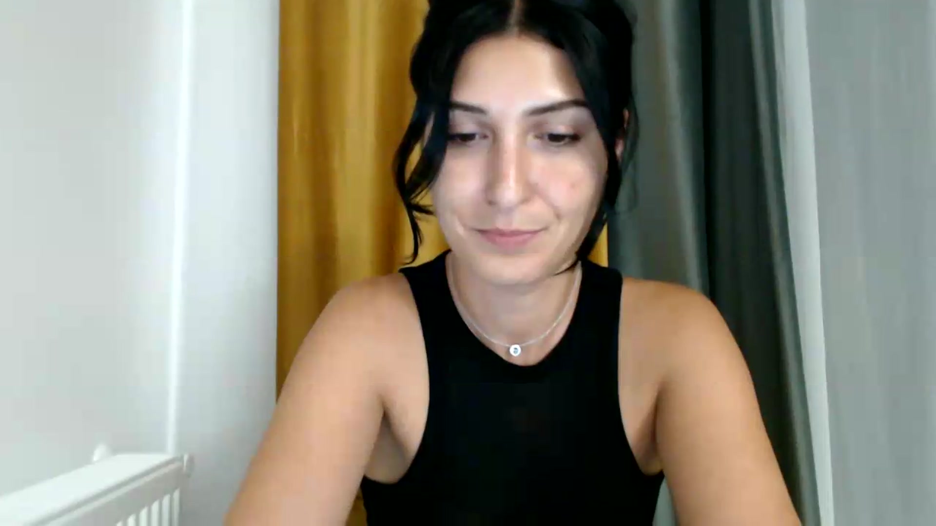 Gallery image thumbnail from ReyInna's myfreecams stream on, 07/17/2026, 19:13 image 18 of 20