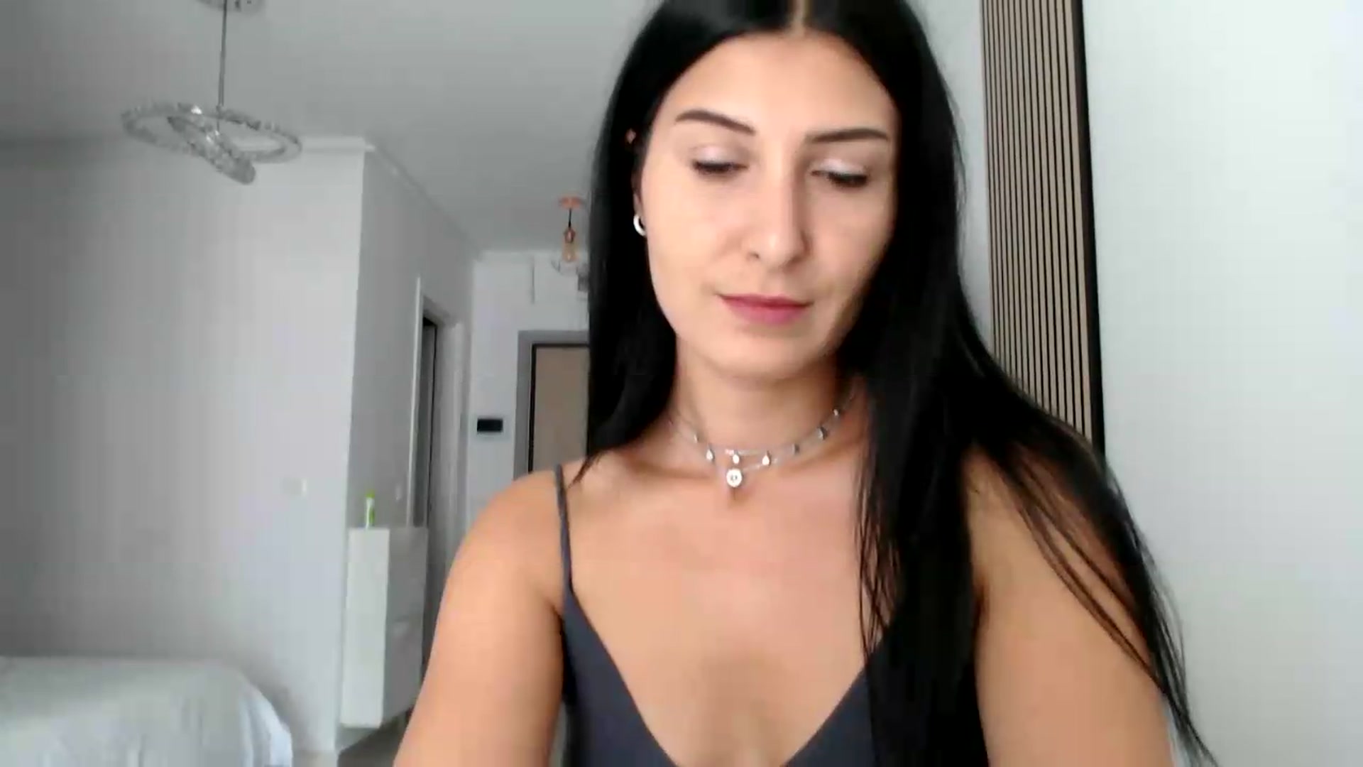 Gallery image thumbnail from ReyInna's myfreecams stream on, 07/19/2026, 09:05 image 3 of 20