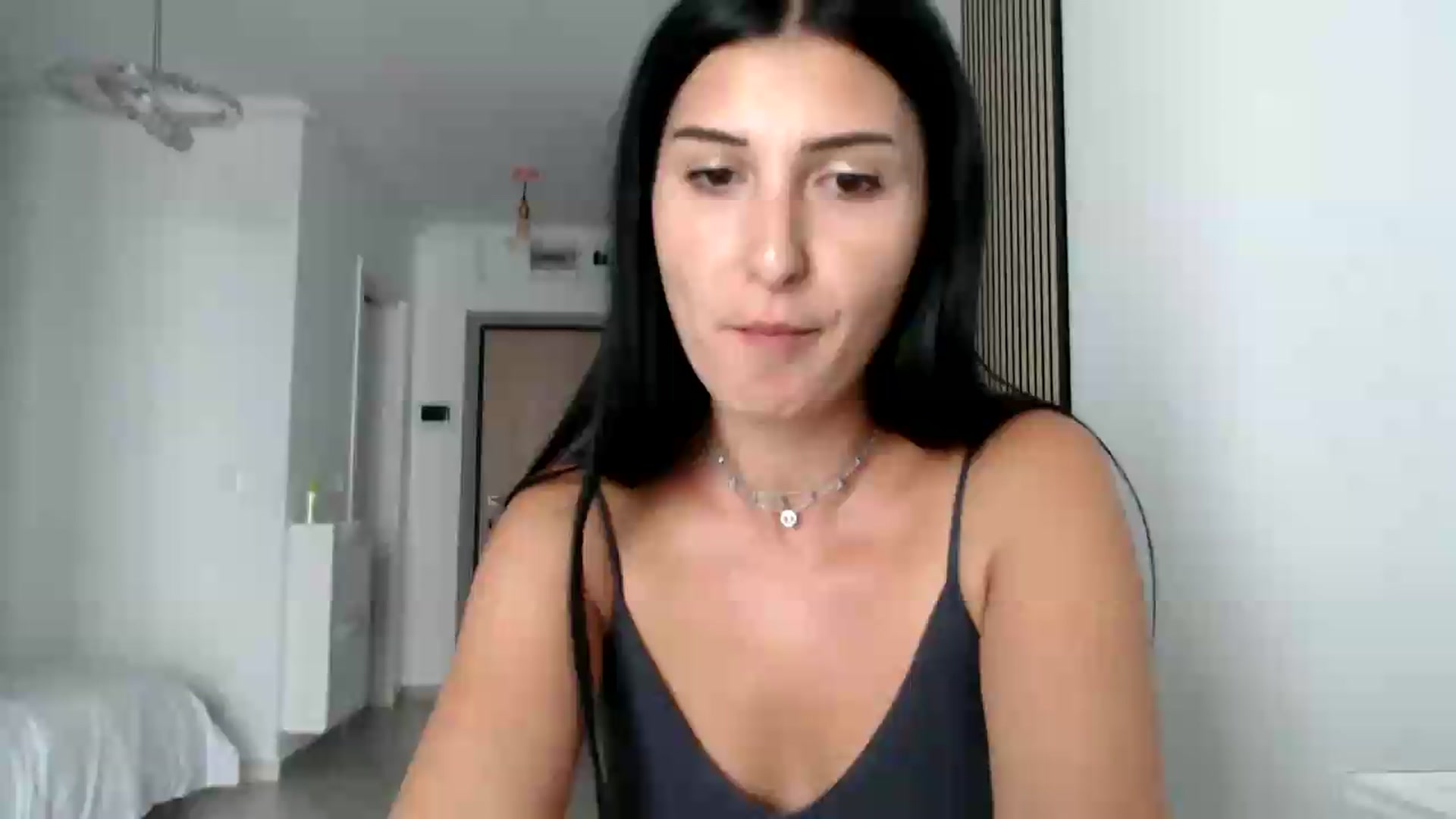 Gallery image thumbnail from ReyInna's myfreecams stream on, 07/19/2026, 15:13 image 1 of 20