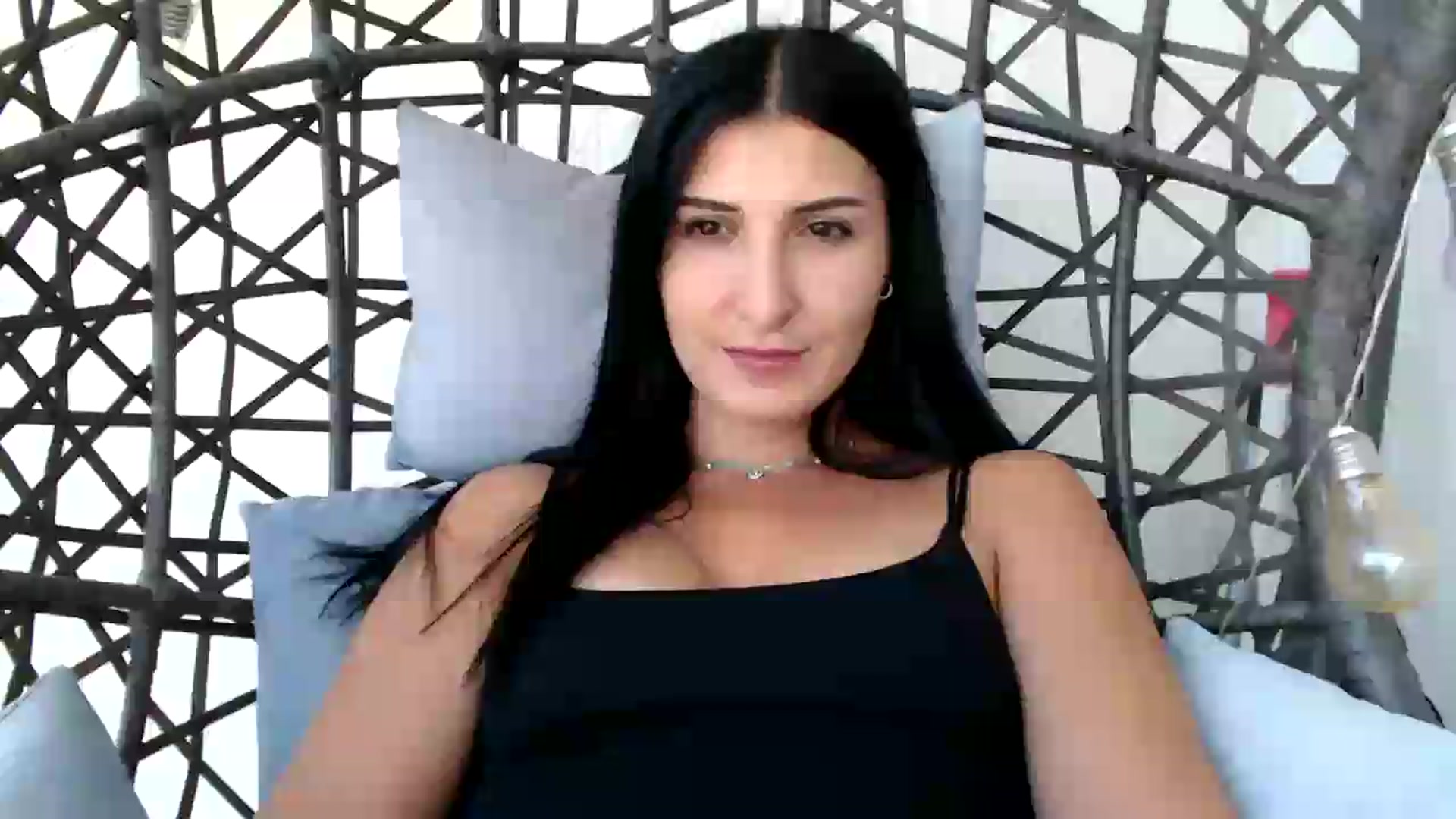 Gallery image thumbnail from ReyInna's myfreecams stream on, 07/20/2026, 13:21 image 5 of 20