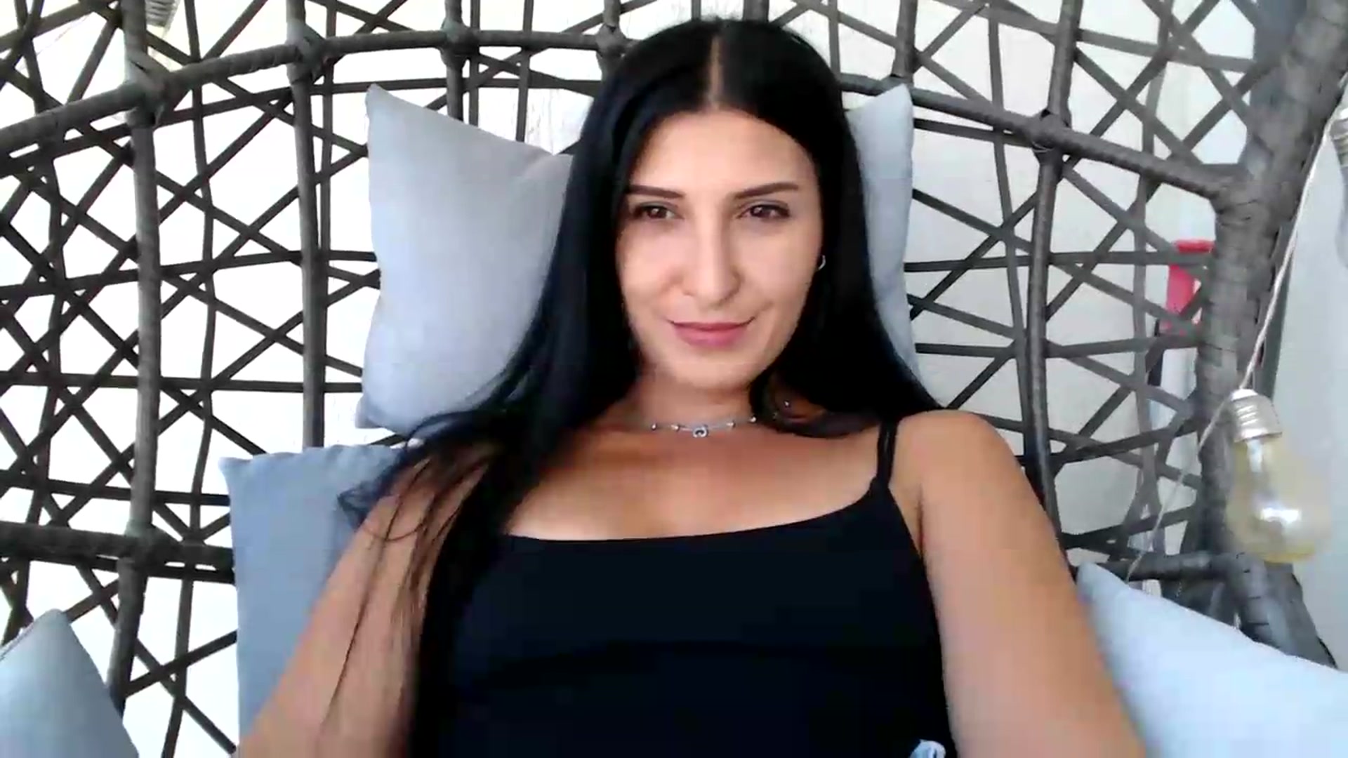 Gallery image thumbnail from ReyInna's myfreecams stream on, 07/20/2026, 13:21 image 16 of 20