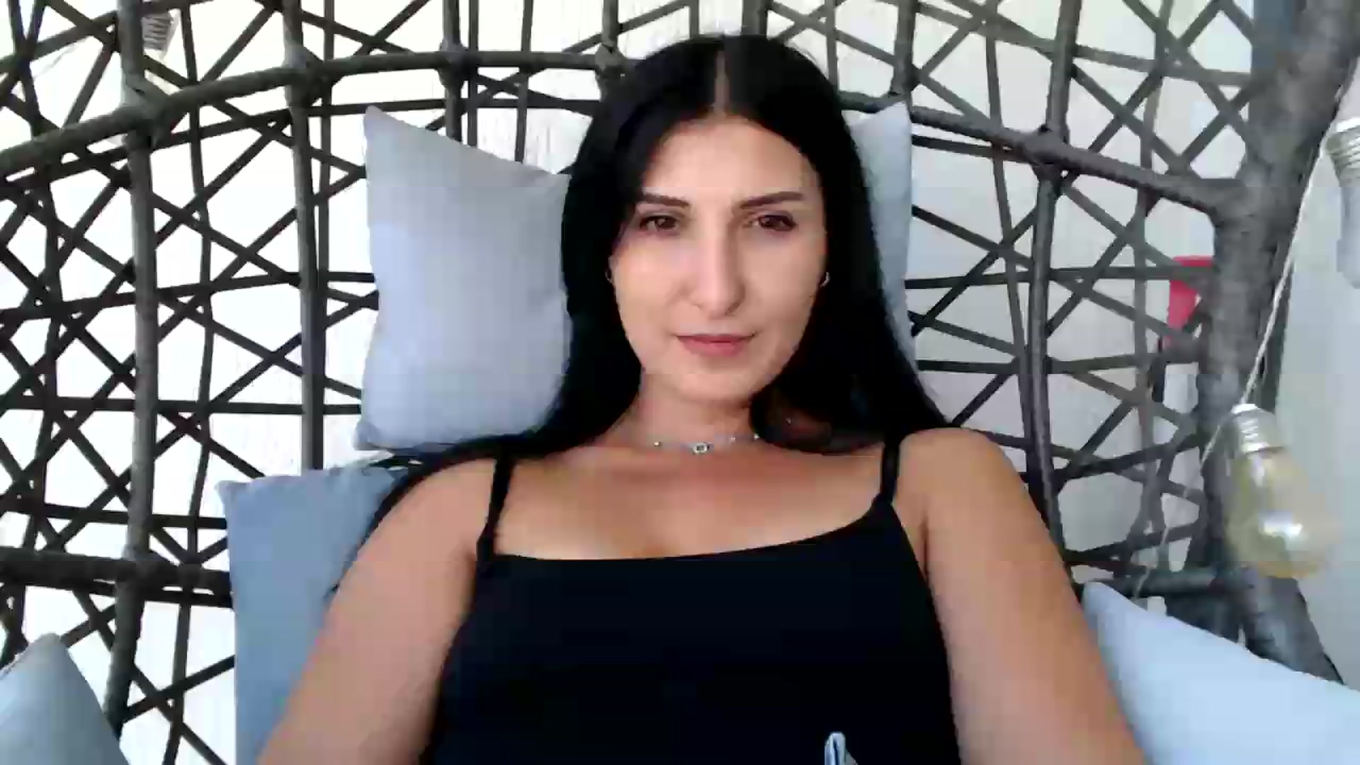 Gallery image thumbnail from ReyInna's myfreecams stream on, 07/20/2026, 13:21 image 13 of 20