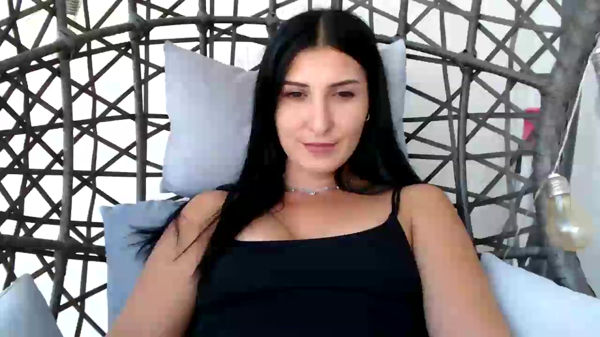Gallery image thumbnail from ReyInna's myfreecams stream on, 07/20/2026, 13:21 image 7 of 20