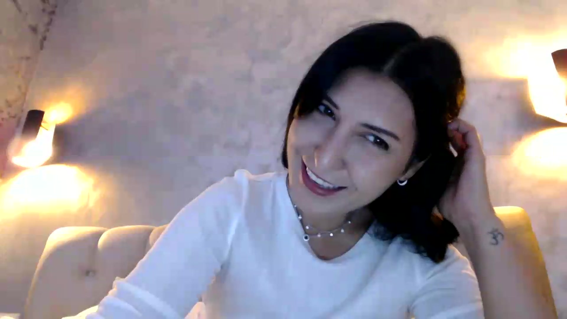 Gallery image thumbnail from ReyInna's myfreecams stream on, 07/22/2026, 08:25 image 7 of 20