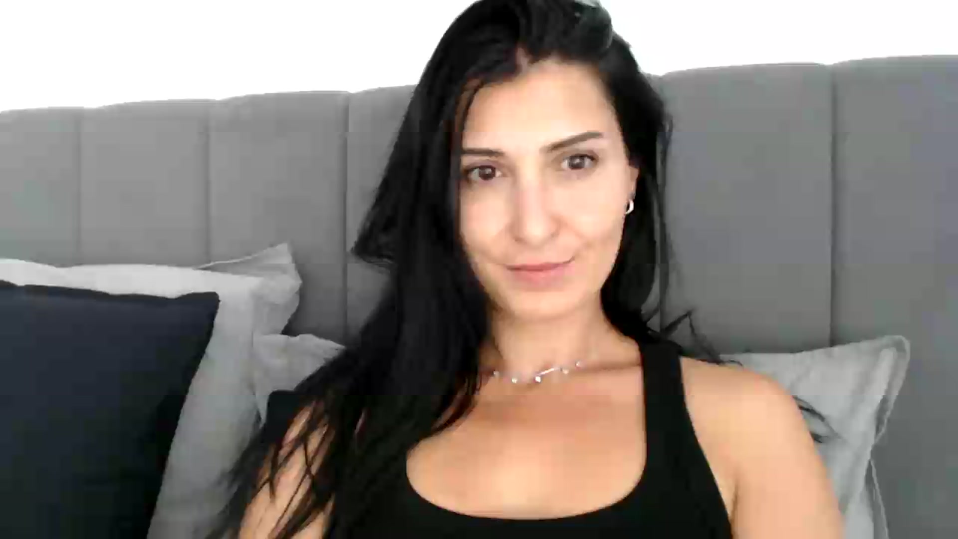 Gallery image thumbnail from ReyInna's myfreecams stream on, 08/09/2026, 14:06 image 1 of 20