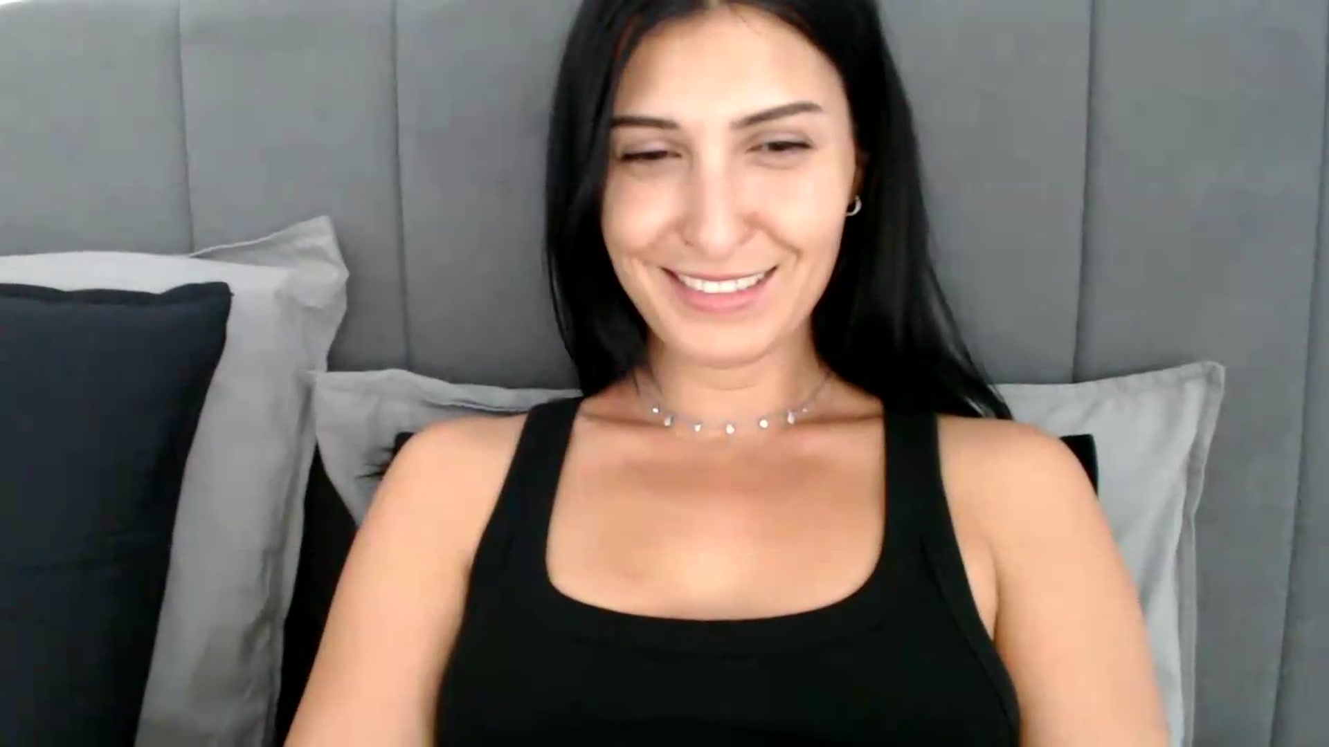Gallery image thumbnail from ReyInna's myfreecams stream on, 08/09/2026, 14:06 image 5 of 20