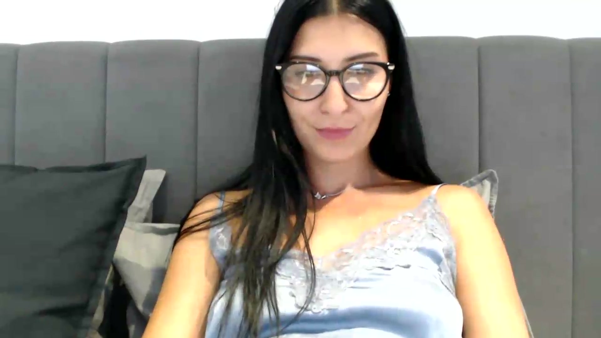 Gallery image thumbnail from ReyInna's myfreecams stream on, 08/11/2026, 17:32 image 4 of 20