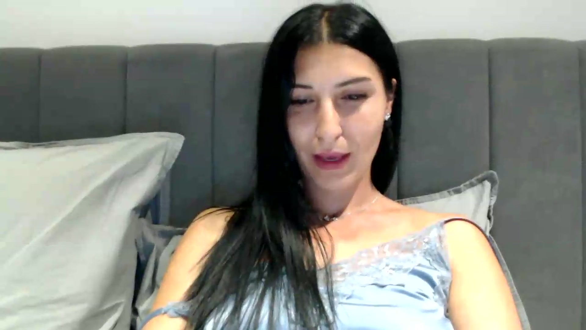 Gallery image thumbnail from ReyInna's myfreecams stream on, 08/11/2026, 18:59 image 2 of 20