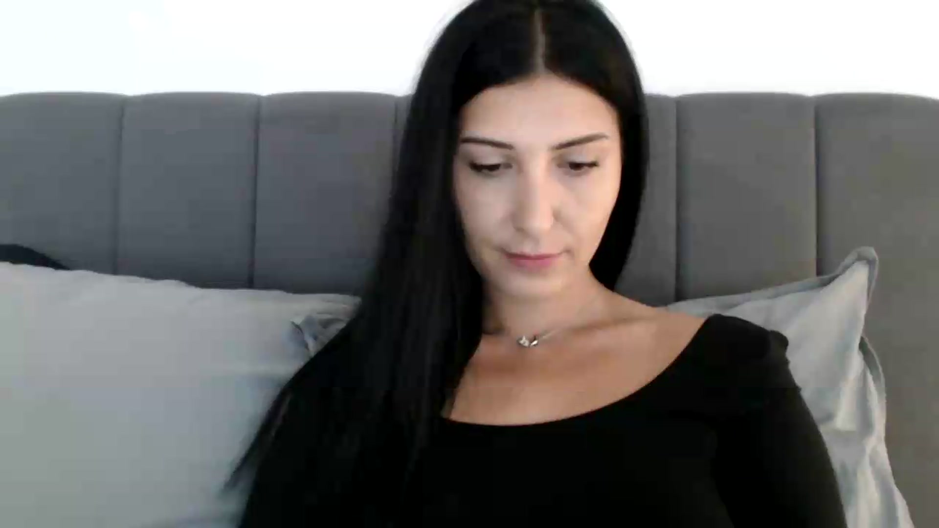 Gallery image thumbnail from ReyInna's myfreecams stream on, 08/13/2026, 08:28 image 17 of 20