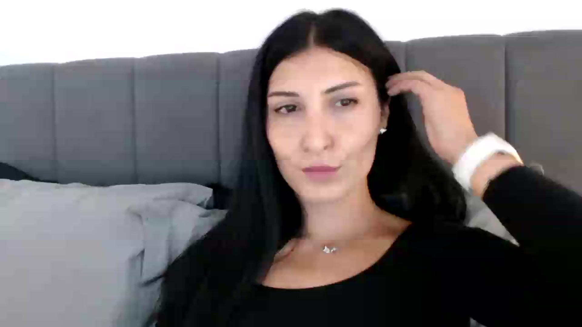 Gallery image thumbnail from ReyInna's myfreecams stream on, 08/13/2026, 09:22 image 3 of 20