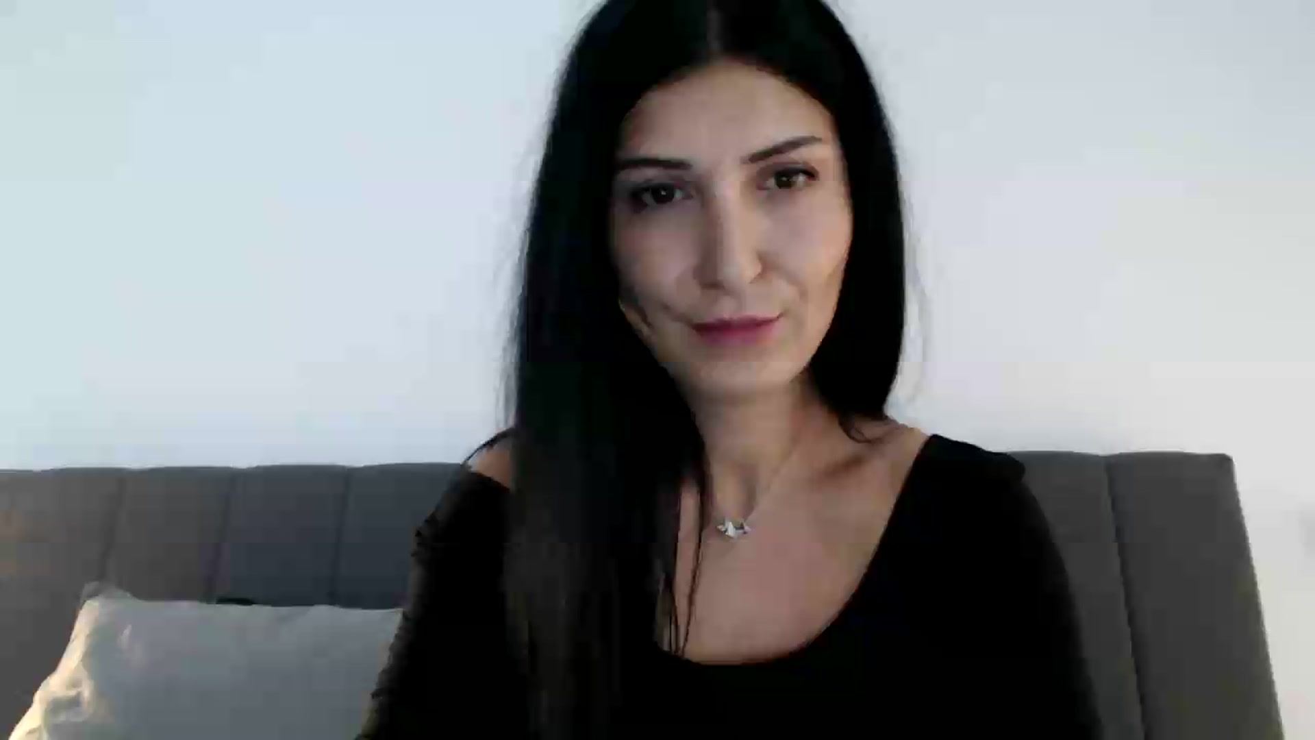 Gallery image thumbnail from ReyInna's myfreecams stream on, 08/13/2026, 09:22 image 1 of 20