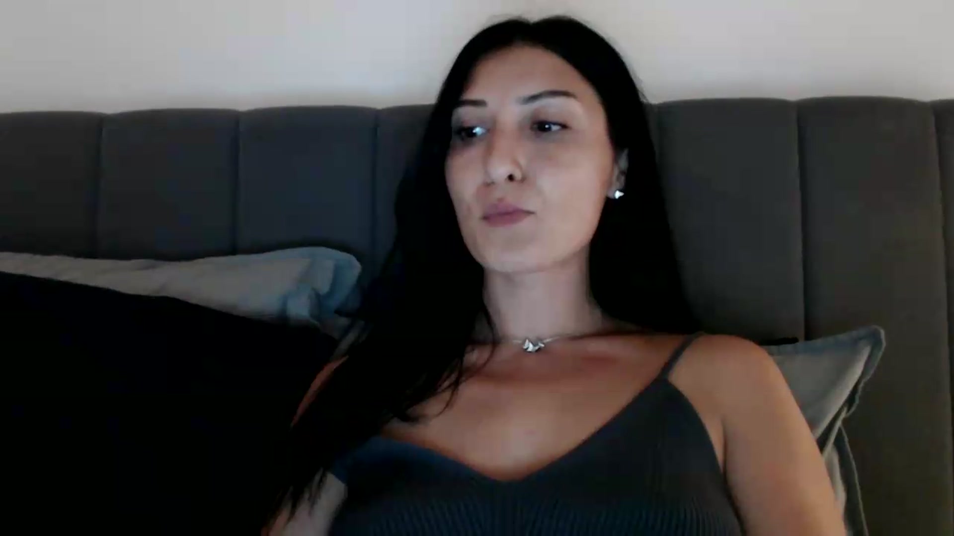 Gallery image thumbnail from ReyInna's myfreecams stream on, 08/13/2026, 18:08 image 2 of 20