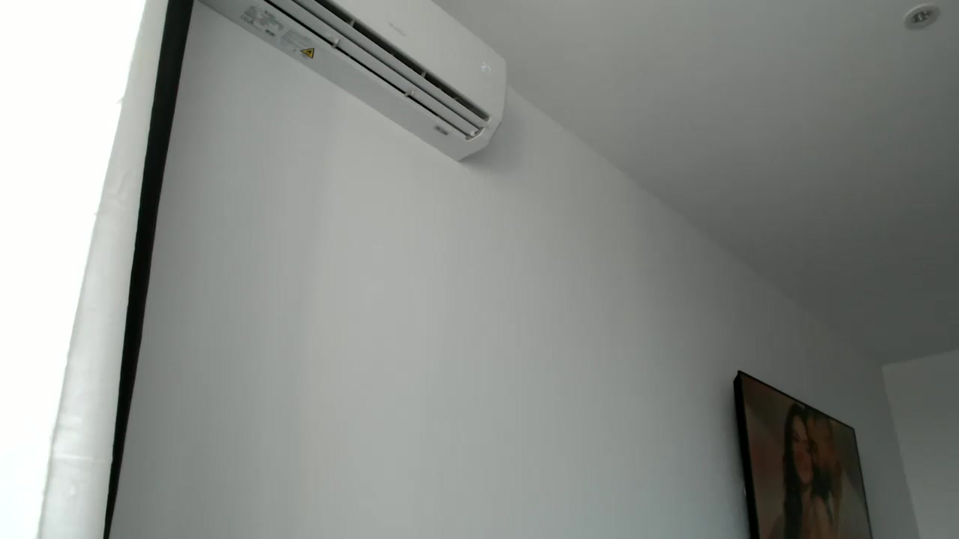 Gallery image thumbnail from ReyInna's myfreecams stream on, 08/14/2026, 09:15 image 3 of 20