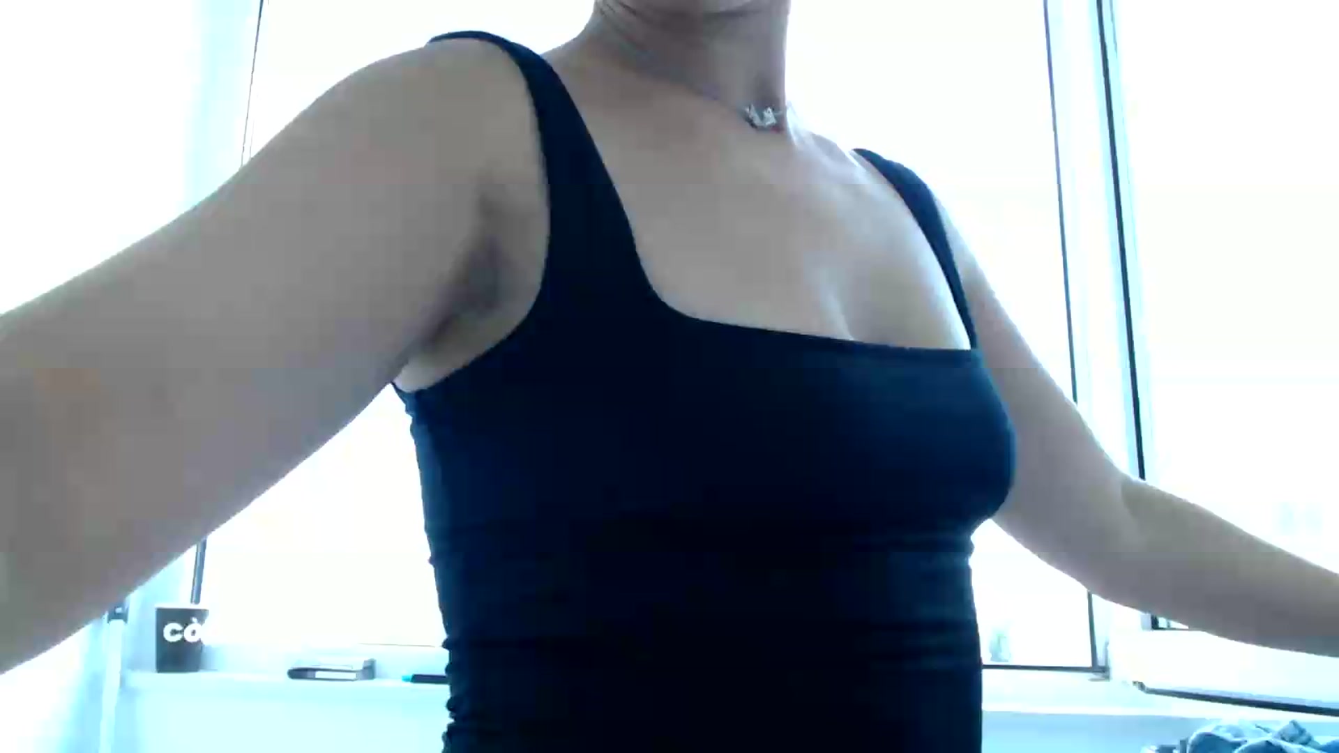 Gallery image thumbnail from ReyInna's myfreecams stream on, 08/14/2026, 10:04 image 3 of 20