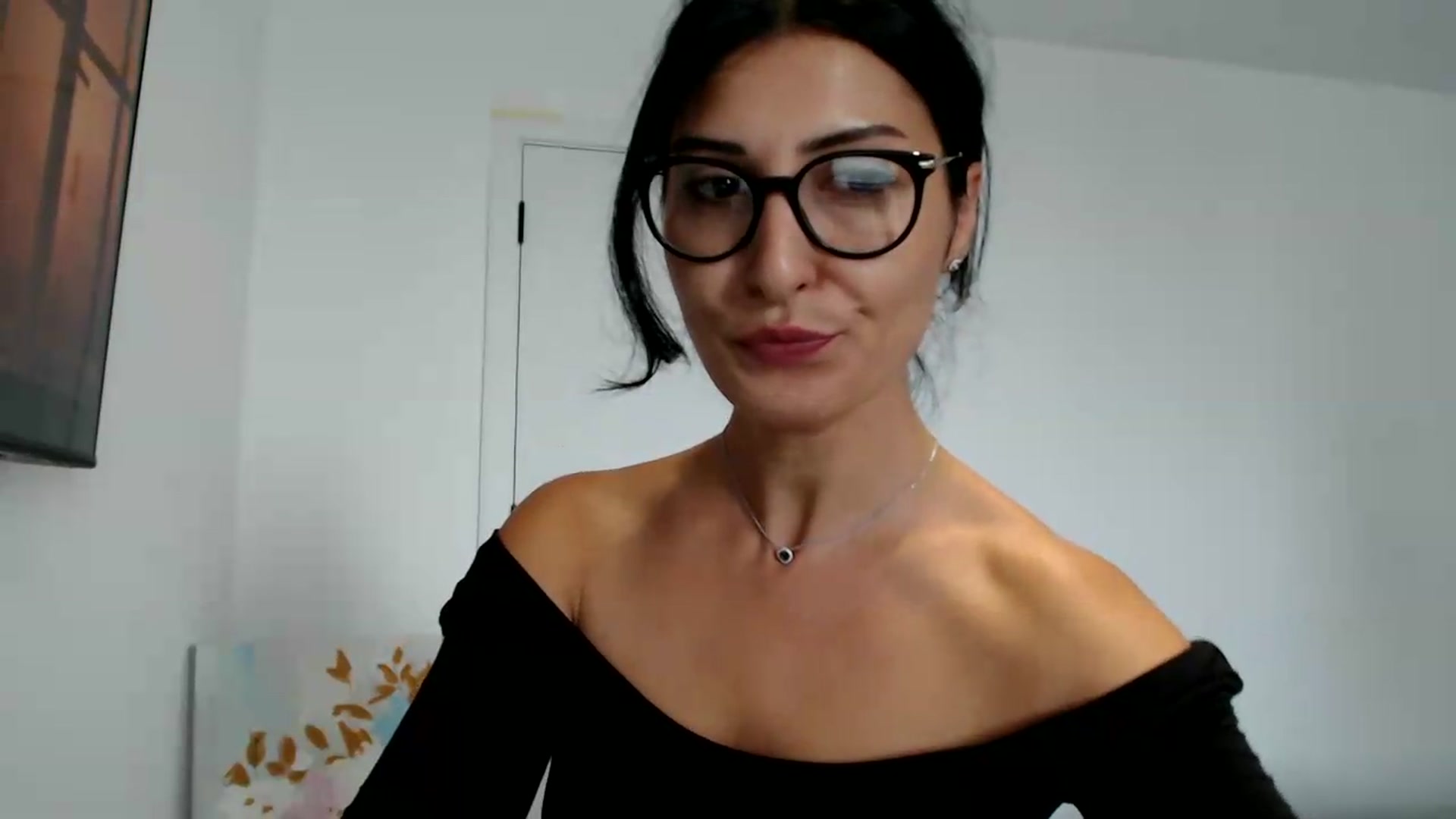 Gallery image thumbnail from ReyInna's myfreecams stream on, 08/27/2026, 11:40 image 2 of 20
