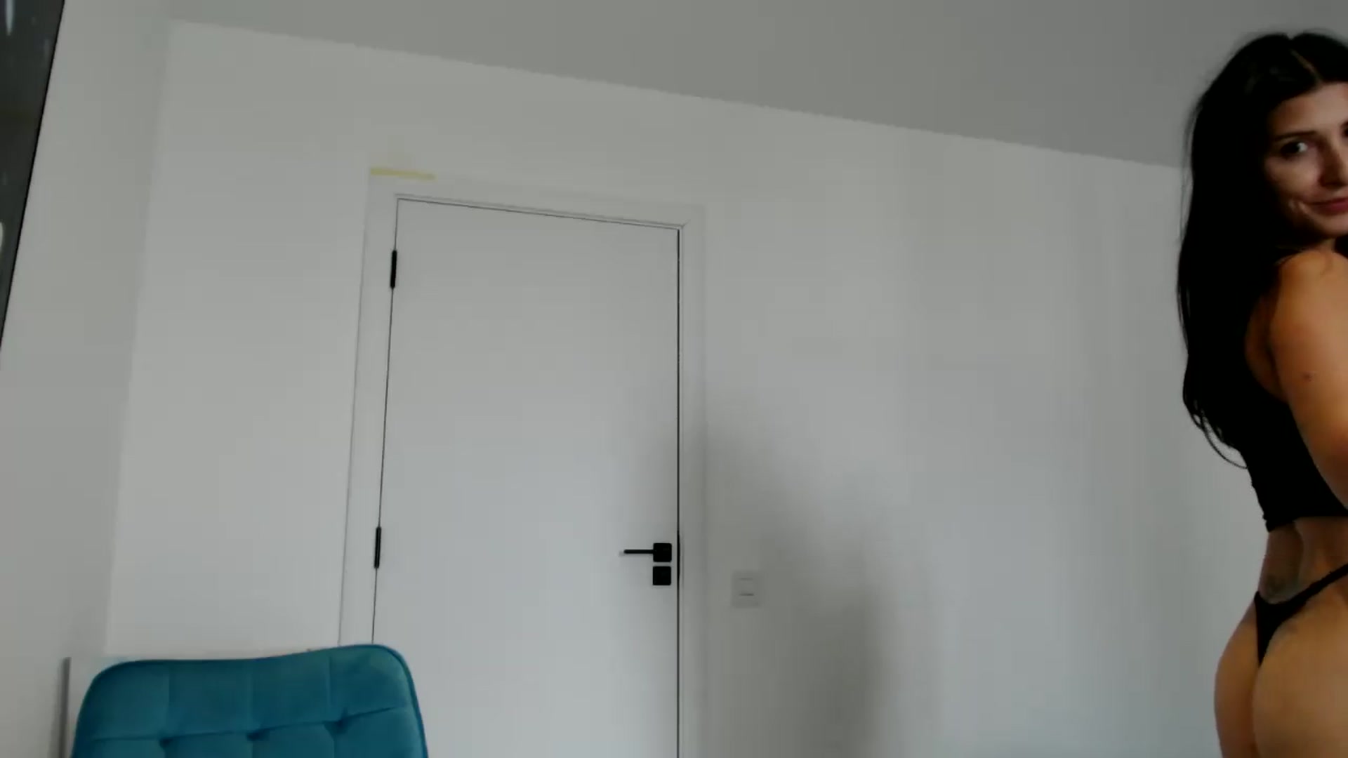 Gallery image thumbnail from ReyInna's myfreecams stream on, 08/27/2026, 12:19 image 15 of 20