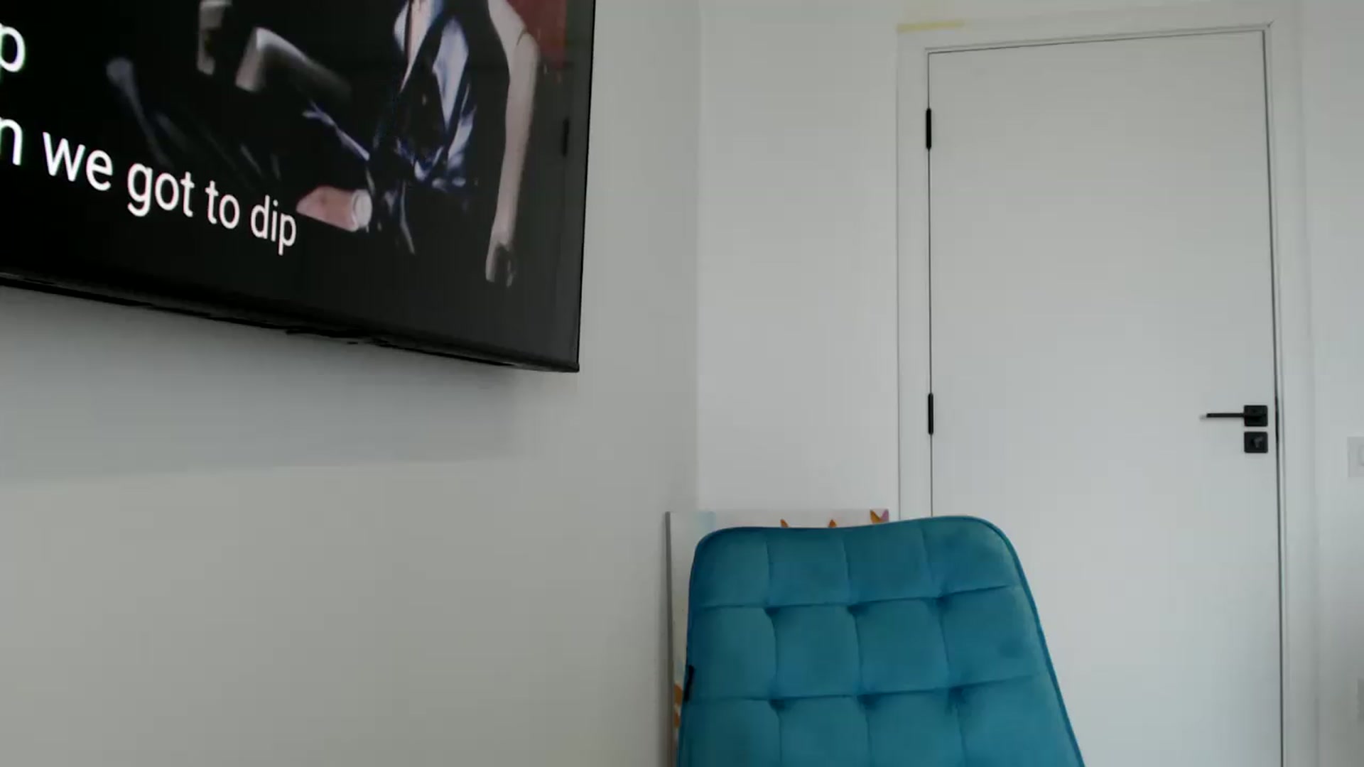Gallery image thumbnail from ReyInna's myfreecams stream on, 08/27/2026, 12:19 image 10 of 20
