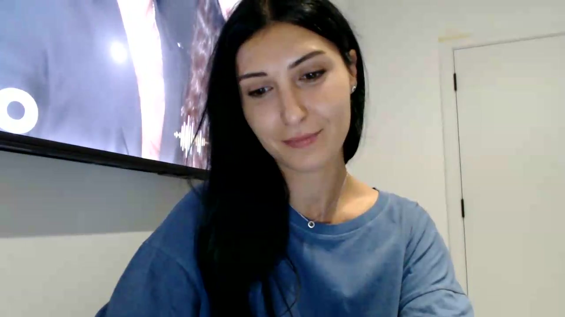 Gallery image thumbnail from ReyInna's myfreecams stream on, 08/27/2026, 19:41 image 20 of 20