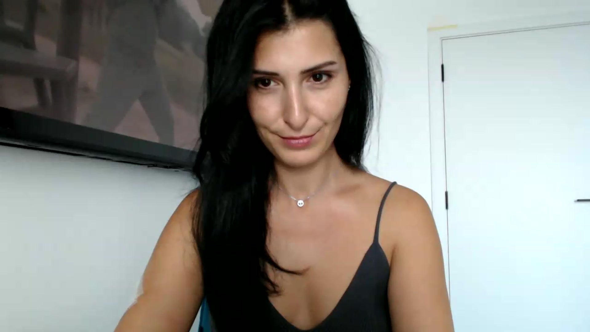 Gallery image thumbnail from ReyInna's myfreecams stream on, 08/28/2026, 09:43 image 2 of 20