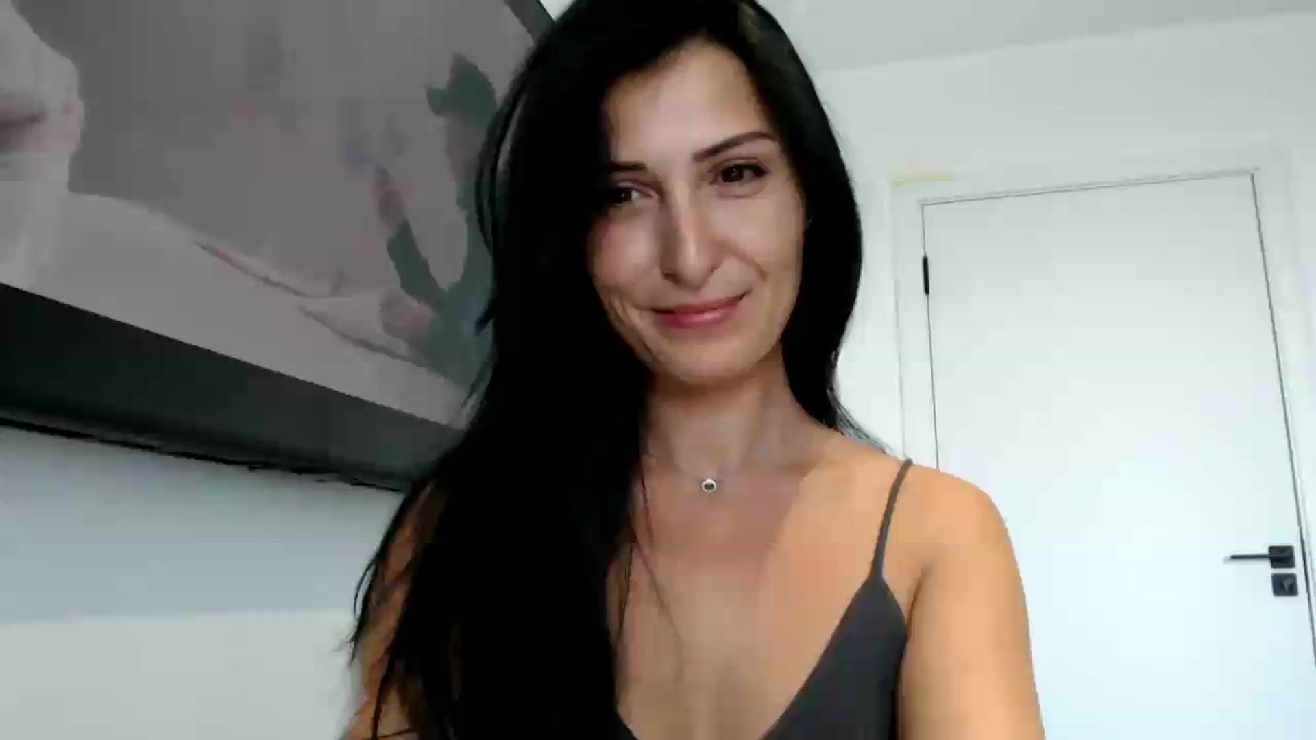 Gallery image thumbnail from ReyInna's myfreecams stream on, 08/28/2026, 09:43 image 13 of 20