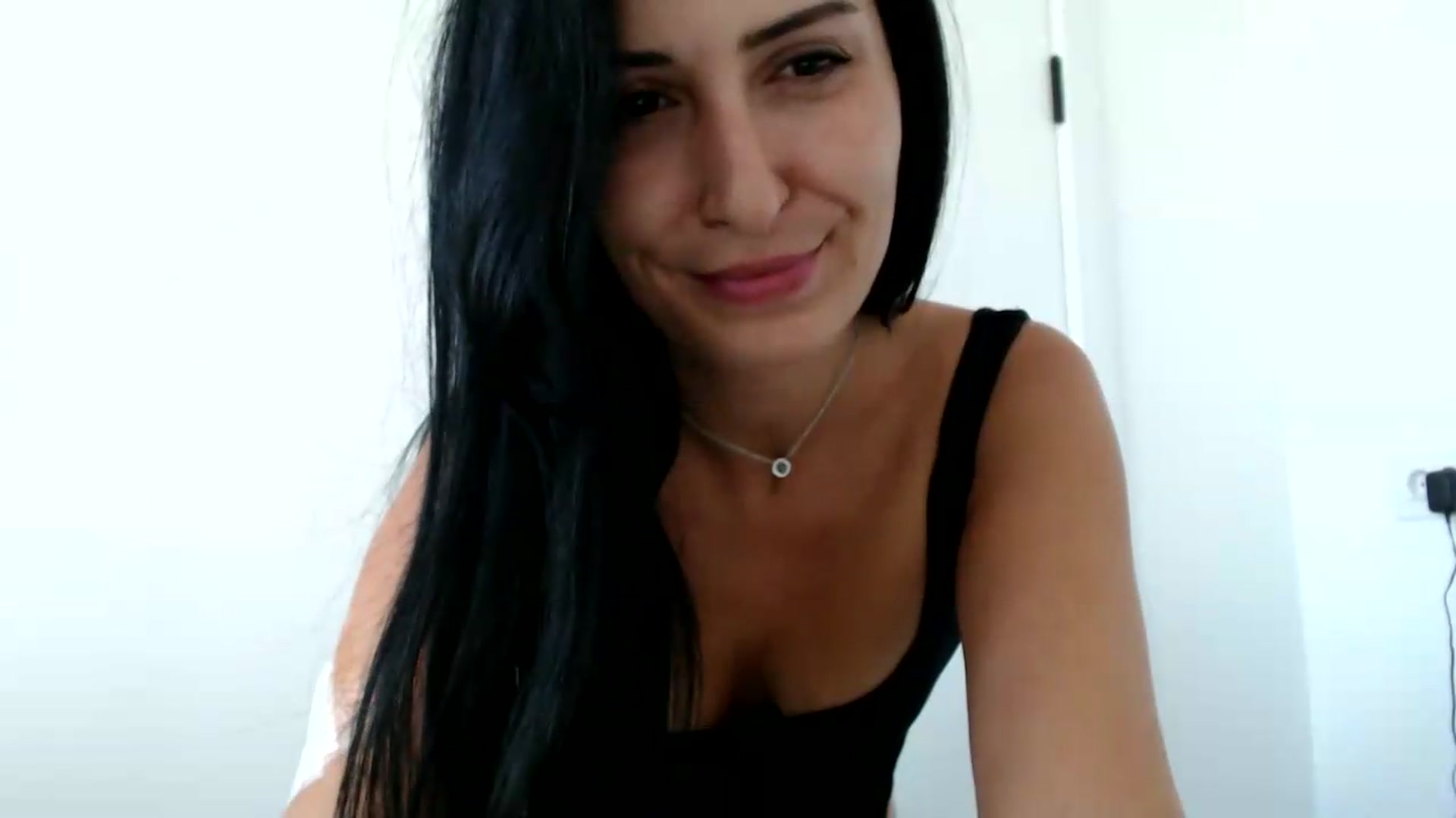 Gallery image thumbnail from ReyInna's myfreecams stream on, 08/28/2026, 11:11 image 16 of 20
