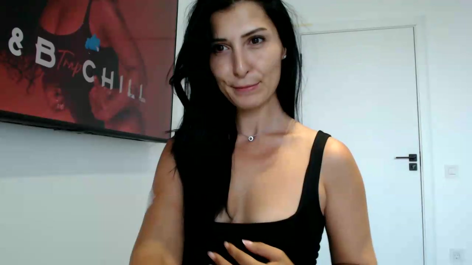Gallery image thumbnail from ReyInna's myfreecams stream on, 08/28/2026, 11:11 image 4 of 20