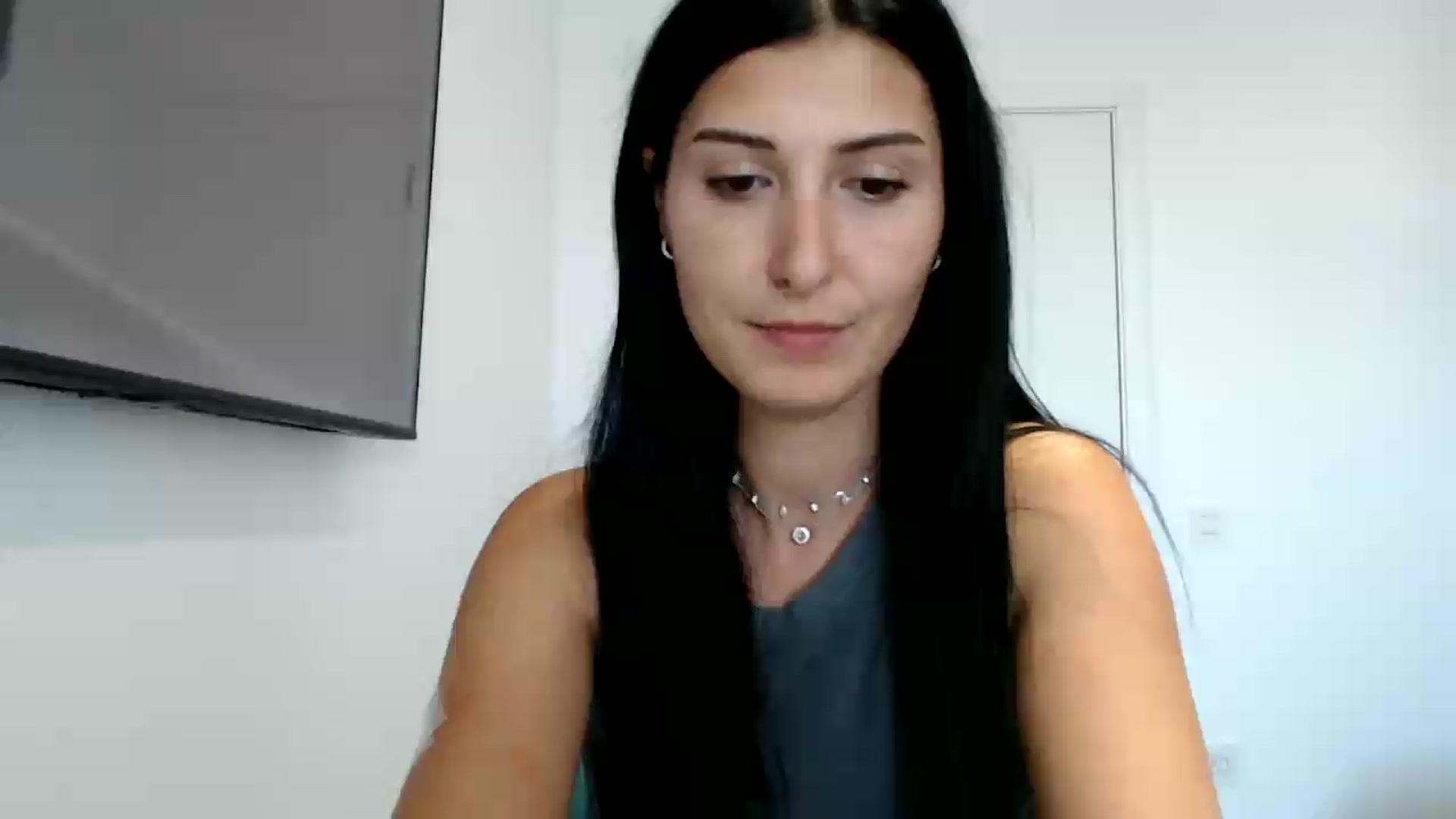 Gallery image thumbnail from ReyInna's myfreecams stream on, 08/29/2026, 12:56 image 16 of 20